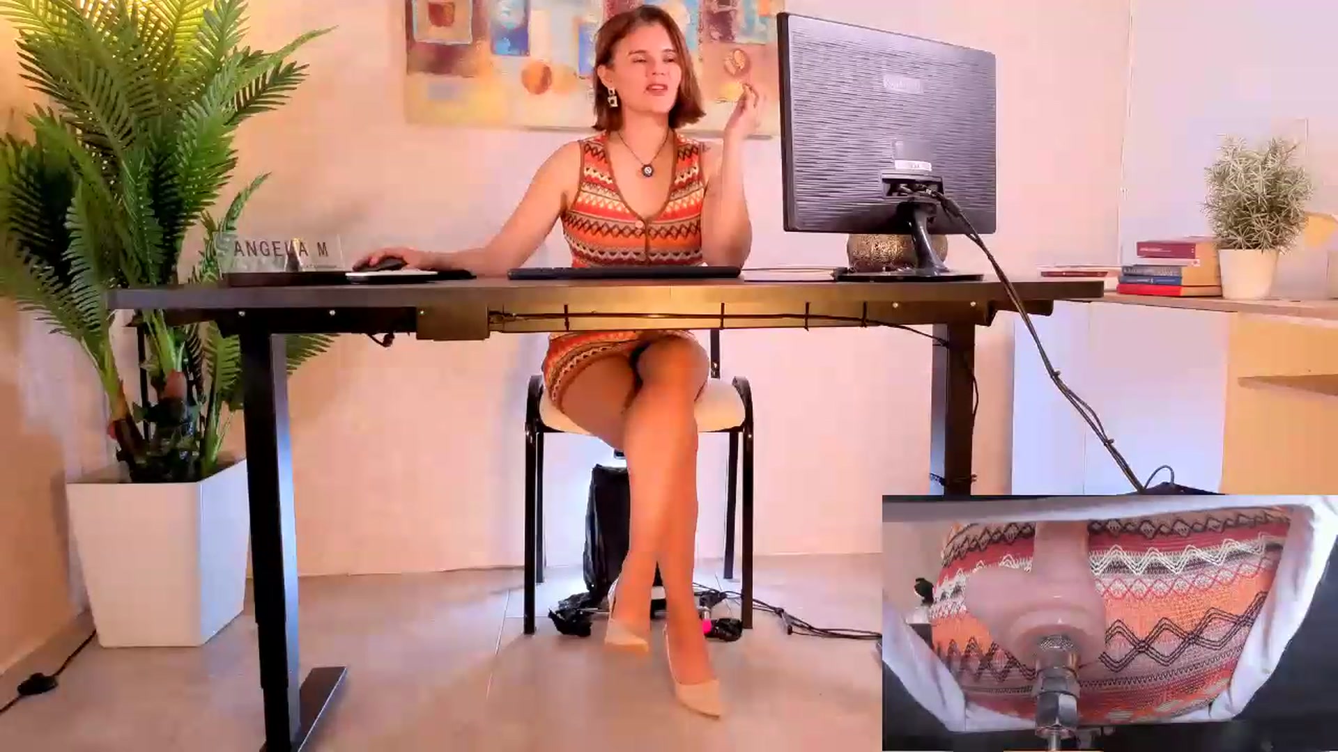 Gallery image thumbnail from AngelaM's myfreecams stream on, 05/23/2026, 05:39 image 4 of 20