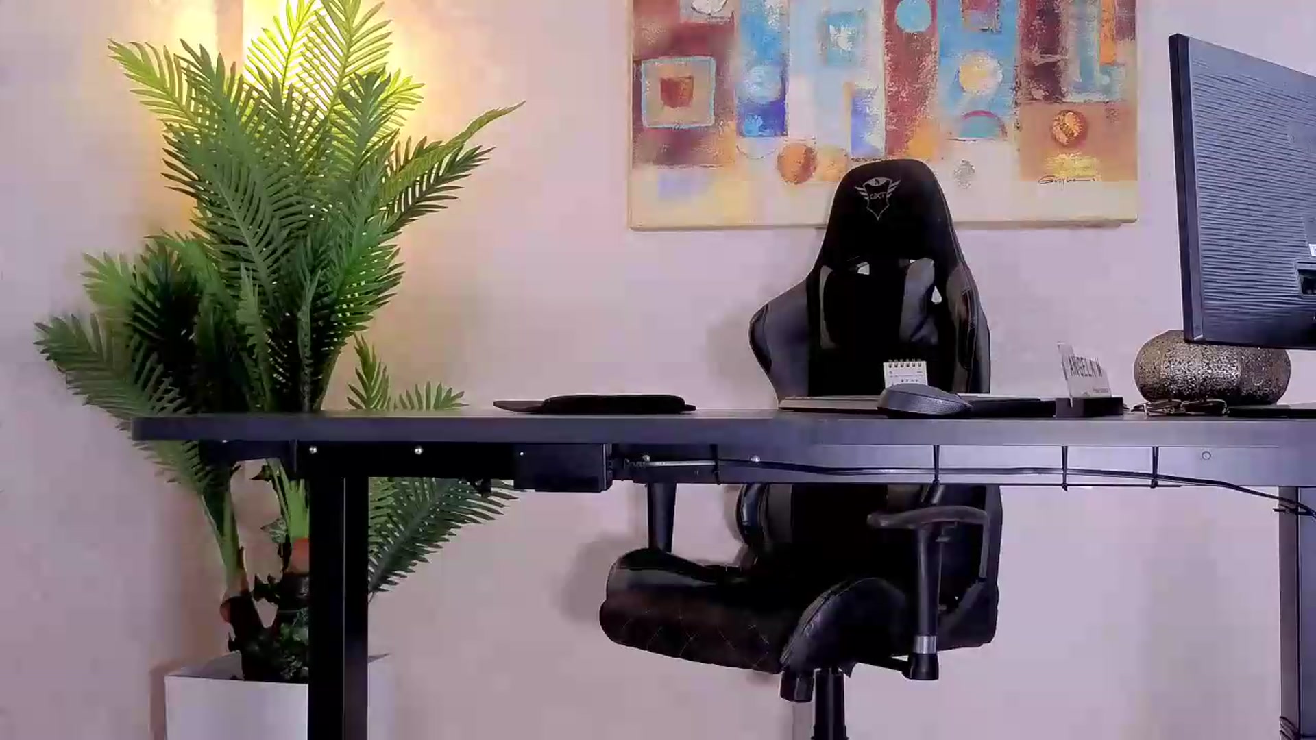 Gallery image thumbnail from AngelaM's myfreecams stream on, 06/11/2026, 19:19 image 12 of 20
