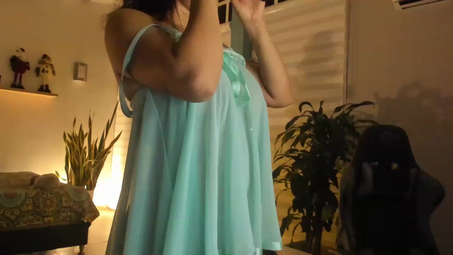 Gallery image thumbnail from AngelaMar's myfreecams stream on, 12/31/2022, 04:45 image 15 of 20
