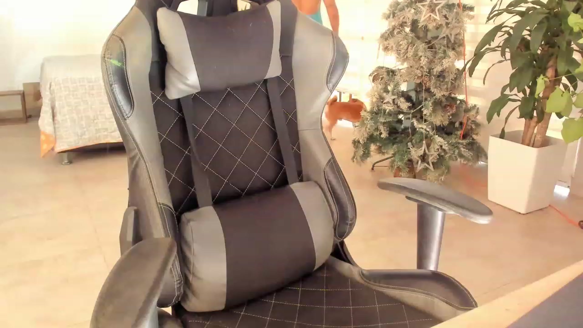 Gallery image thumbnail from AngelaMar's myfreecams stream on, 01/09/2023, 20:19 image 18 of 20