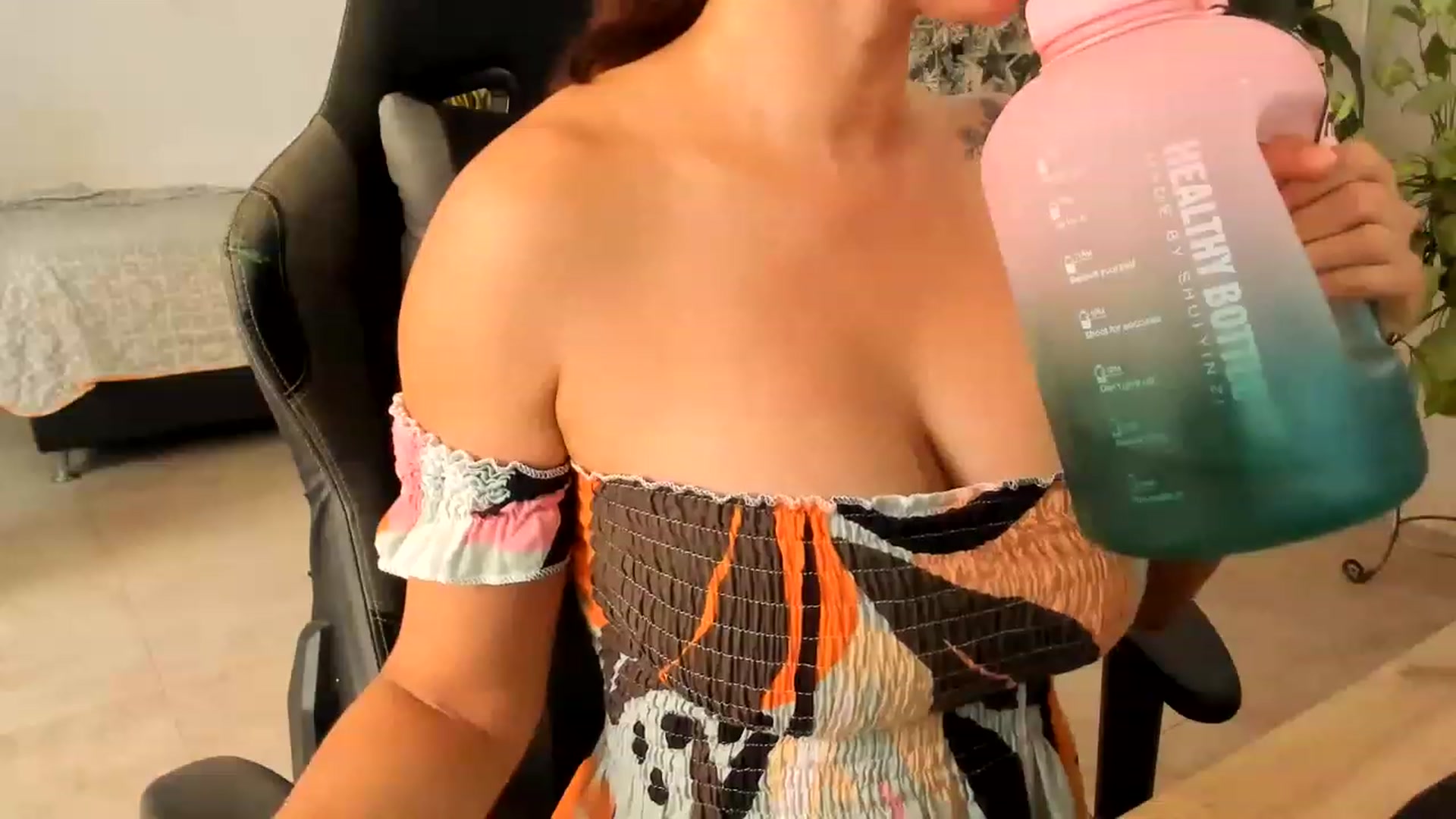 Gallery image thumbnail from AngelaMar's myfreecams stream on, 01/17/2023, 18:01 image 20 of 20
