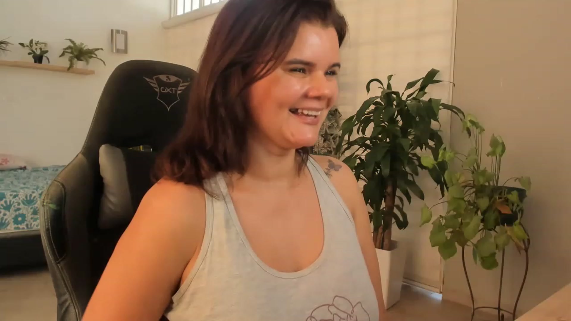 Gallery image thumbnail from AngelaMar's myfreecams stream on, 02/07/2023, 18:53 image 1 of 20