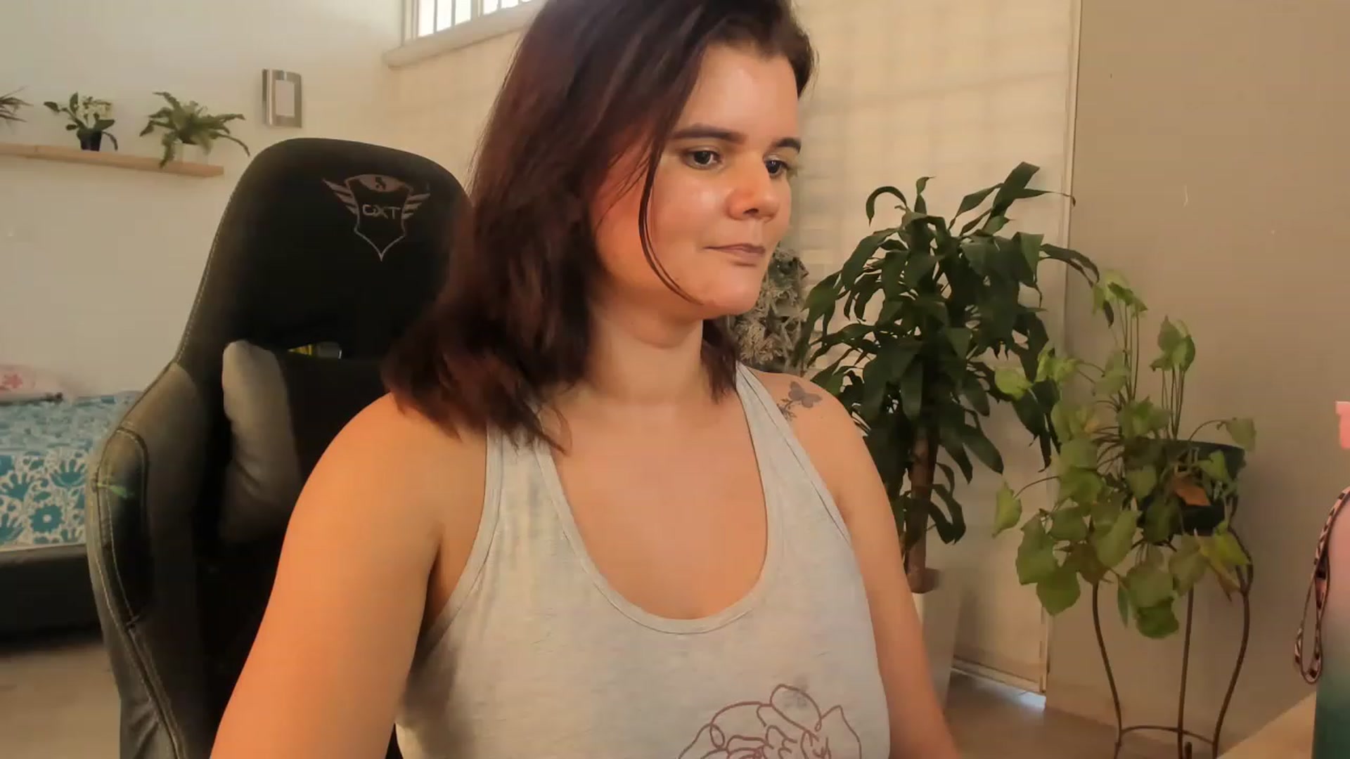 Gallery image thumbnail from AngelaMar's myfreecams stream on, 02/07/2023, 18:53 image 2 of 20