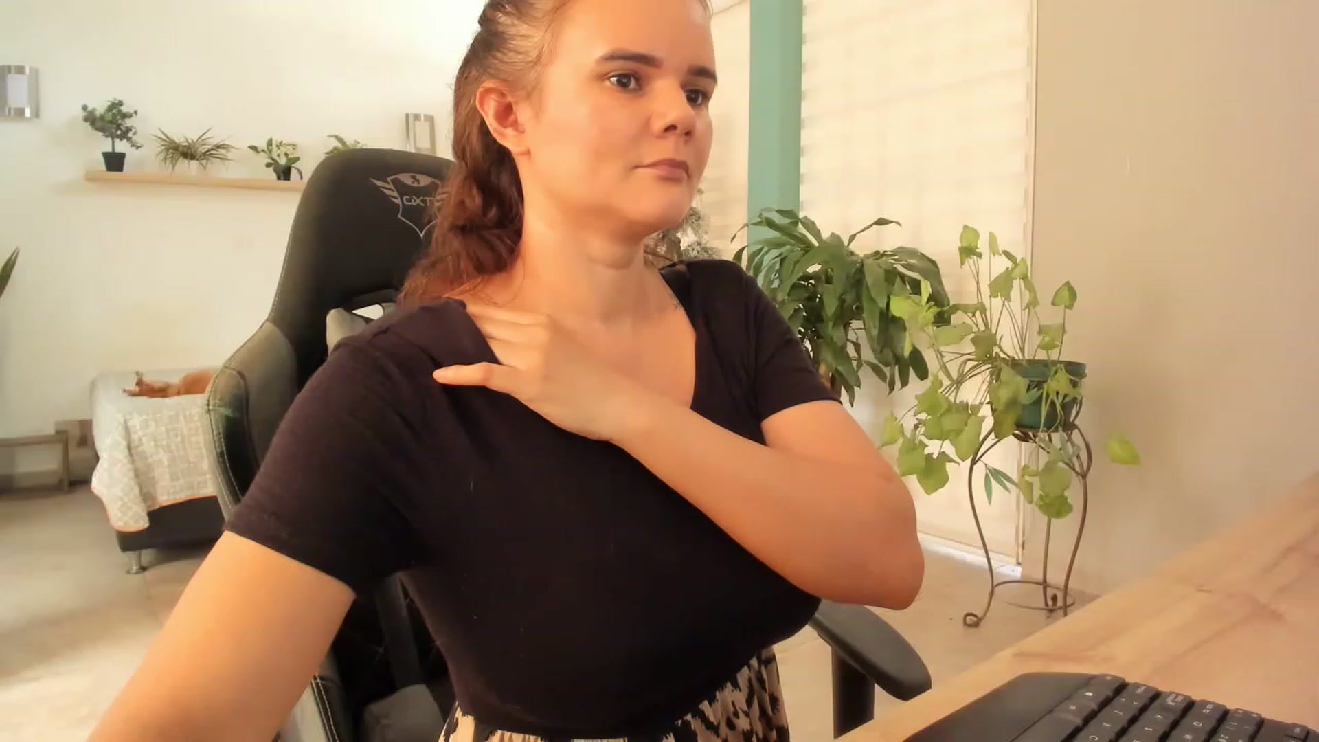 Gallery image thumbnail from AngelaMar's myfreecams stream on, 03/01/2023, 16:01 image 9 of 20