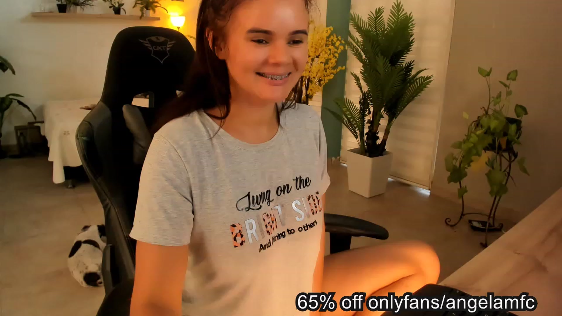 Gallery image thumbnail from AngelaMar's myfreecams stream on, 05/12/2023, 16:48 image 20 of 20