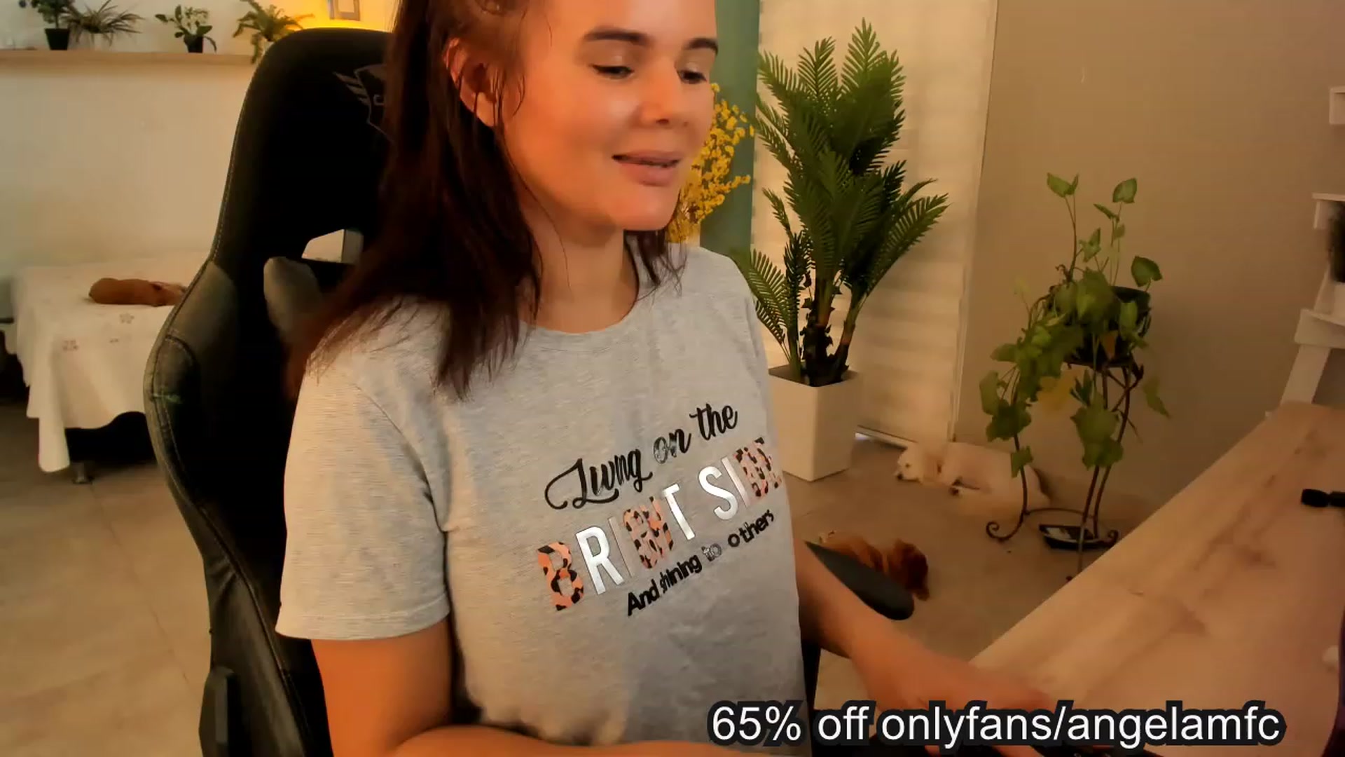 Gallery image thumbnail from AngelaMar's myfreecams stream on, 05/12/2023, 16:48 image 3 of 20
