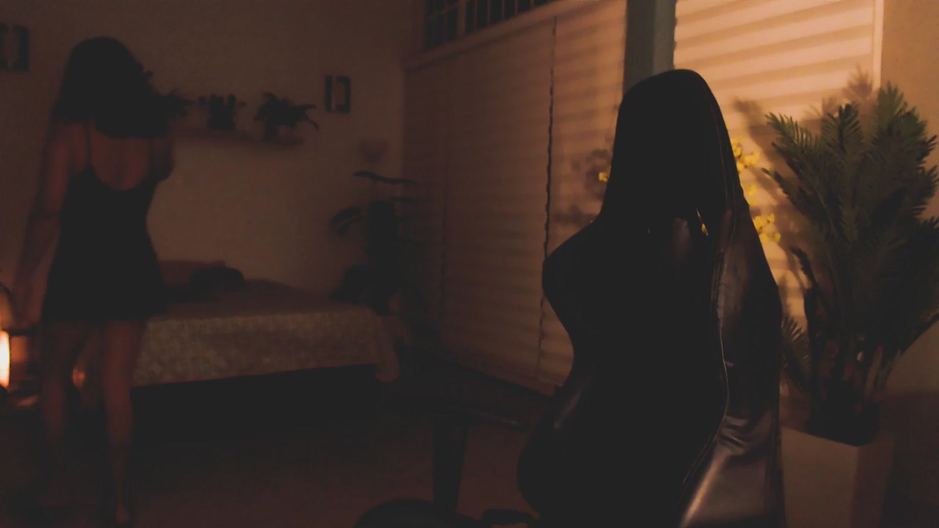 Gallery image thumbnail from AngelaMar's myfreecams stream on, 08/17/2023, 03:55 image 13 of 20