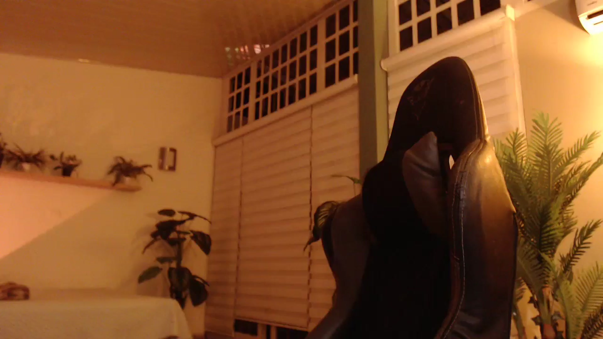 Gallery image thumbnail from AngelaMar's myfreecams stream on, 10/31/2023, 05:00 image 1 of 20