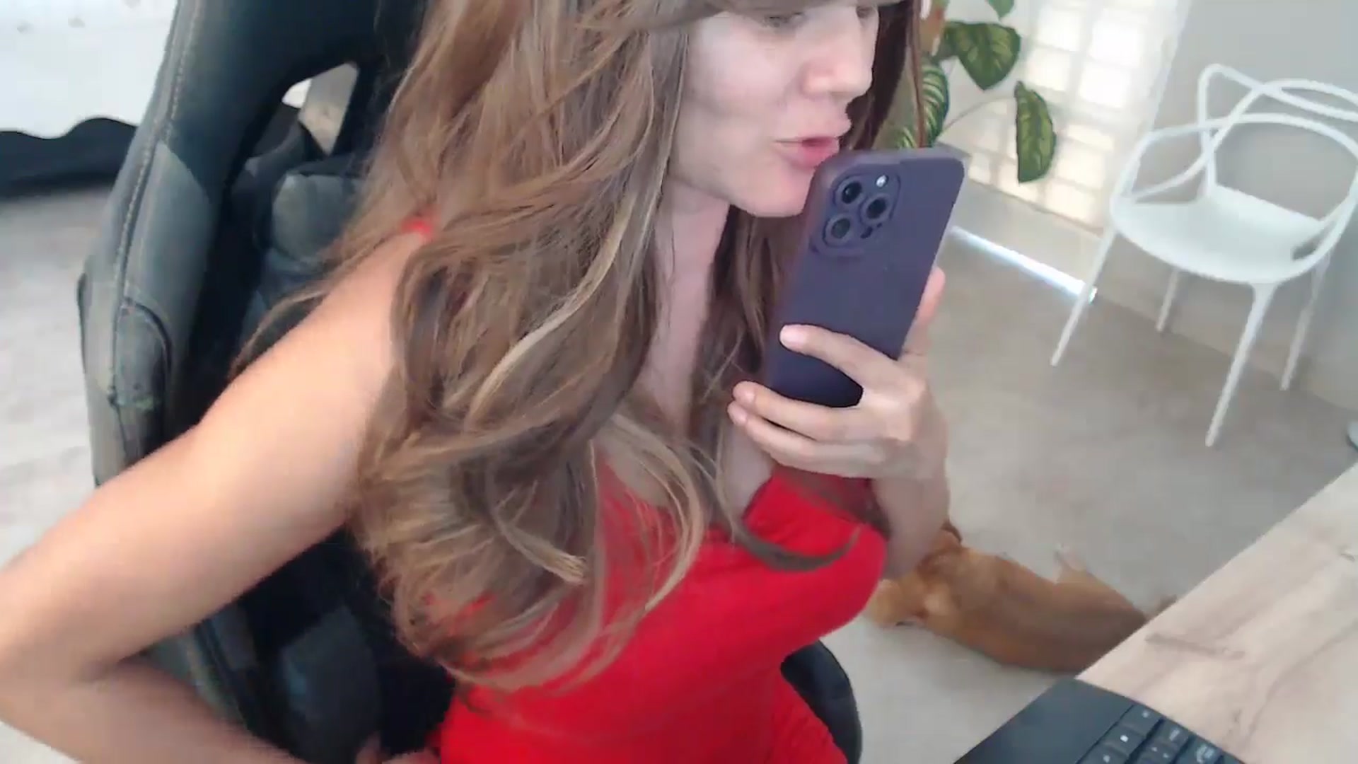 Gallery image thumbnail from AngelaMar's myfreecams stream on, 08/06/2024, 17:51 image 19 of 20