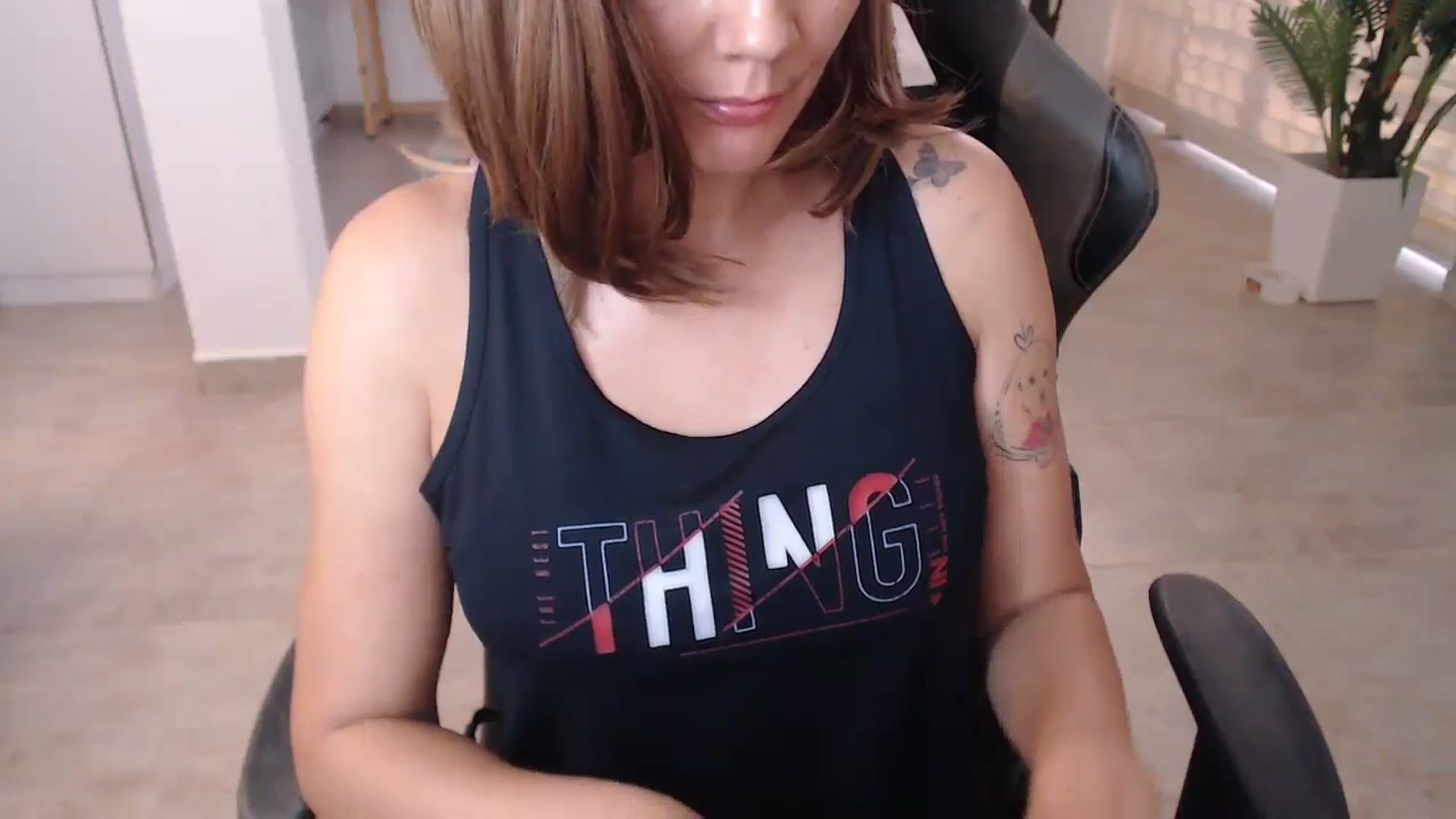 Gallery image thumbnail from AngelaMar's myfreecams stream on, 08/14/2024, 19:30 image 20 of 20
