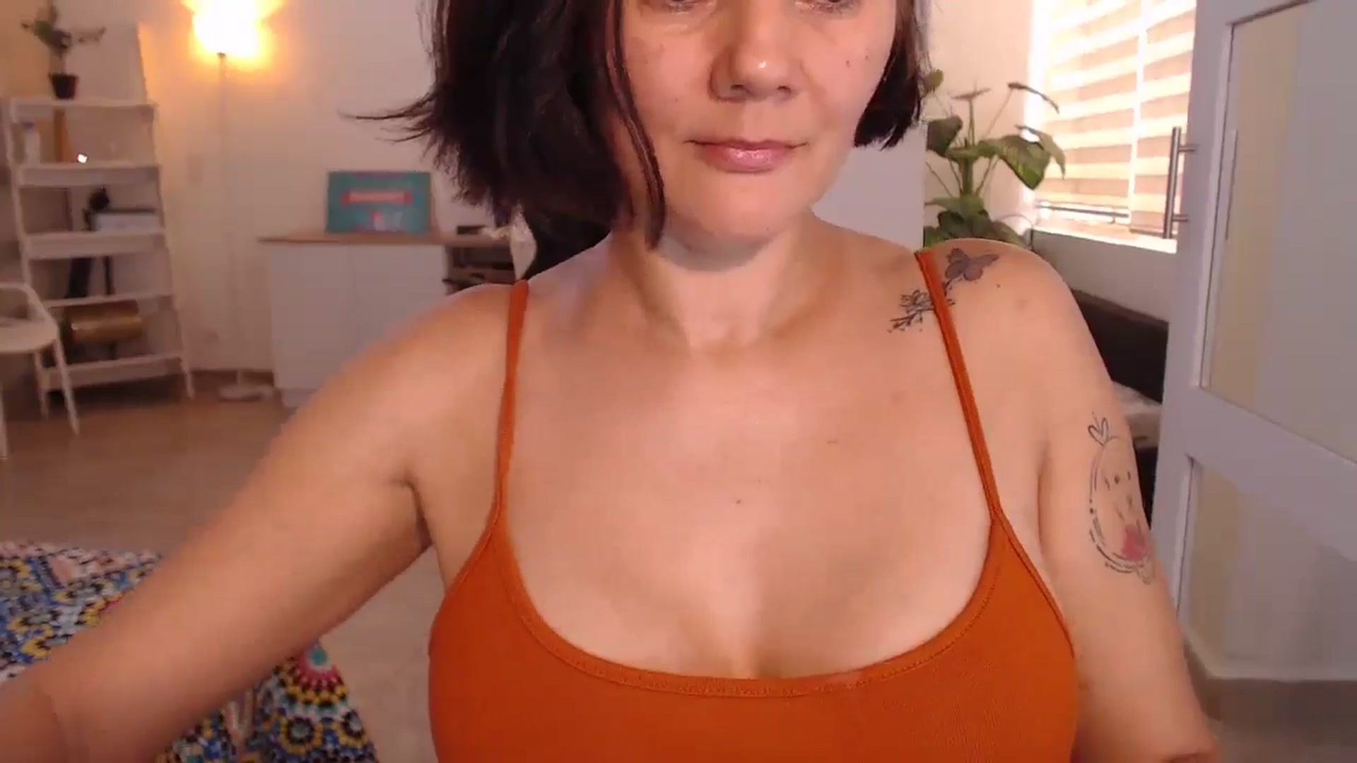 Gallery image thumbnail from AngelaMar's myfreecams stream on, 09/06/2024, 19:40 image 10 of 20