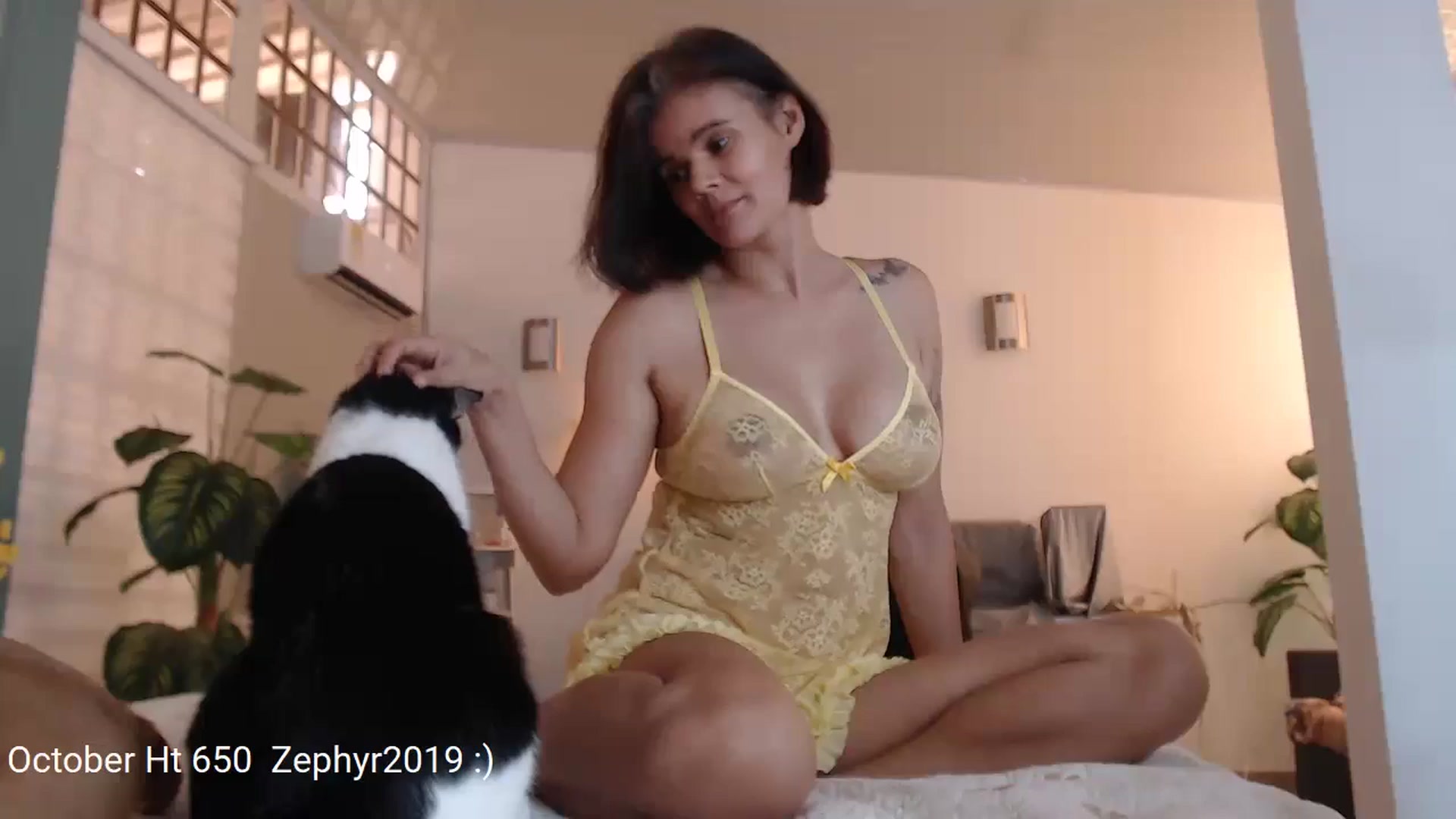 Gallery image thumbnail from AngelaMar's myfreecams stream on, 10/09/2024, 18:36 image 4 of 20