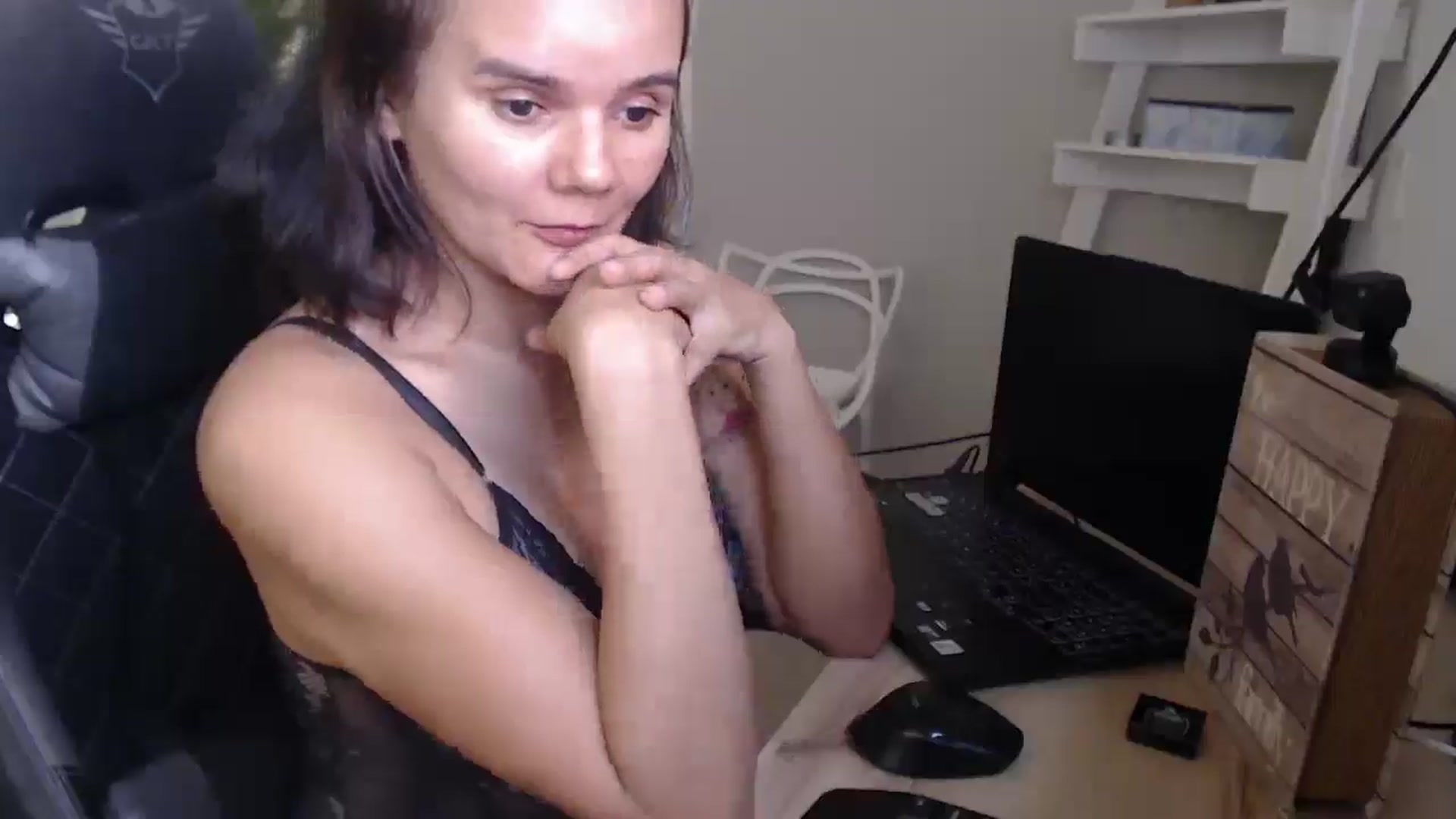 Gallery image thumbnail from AngelaMar's myfreecams stream on, 02/04/2025, 19:37 image 8 of 20