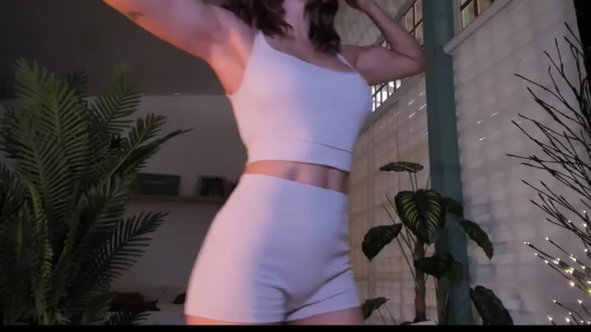 Gallery image thumbnail from AngelaMar's myfreecams stream on, 12/19/2025, 19:05 image 9 of 20