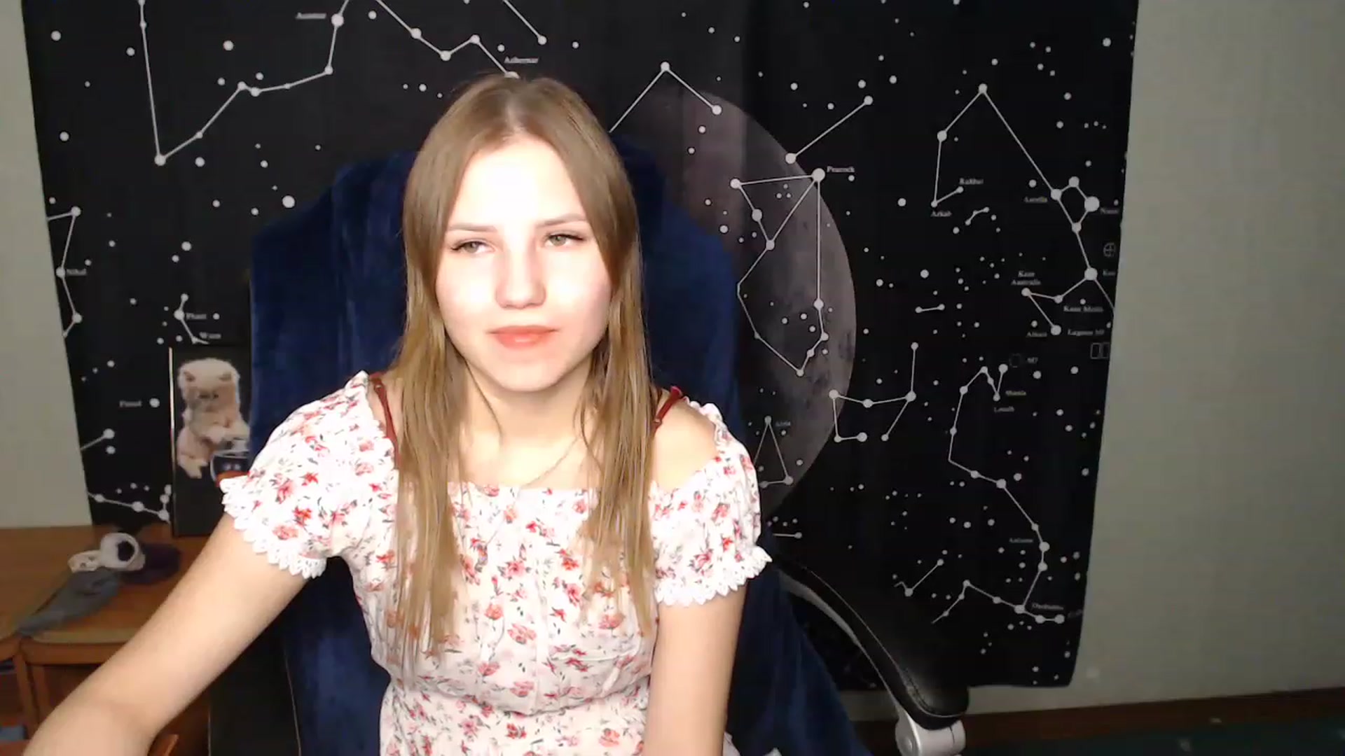 Gallery image thumbnail from AngelaOwen's myfreecams stream on, 11/16/2022, 20:44 image 7 of 20