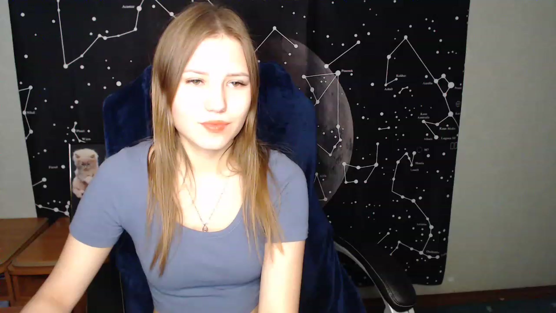Gallery image thumbnail from AngelaOwen's myfreecams stream on, 11/17/2022, 10:59 image 10 of 20