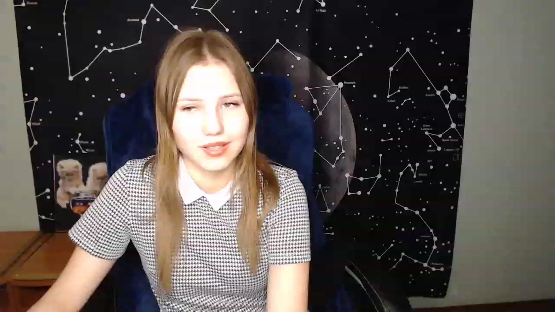 Gallery image thumbnail from AngelaOwen's myfreecams stream on, 11/22/2022, 20:35 image 8 of 20
