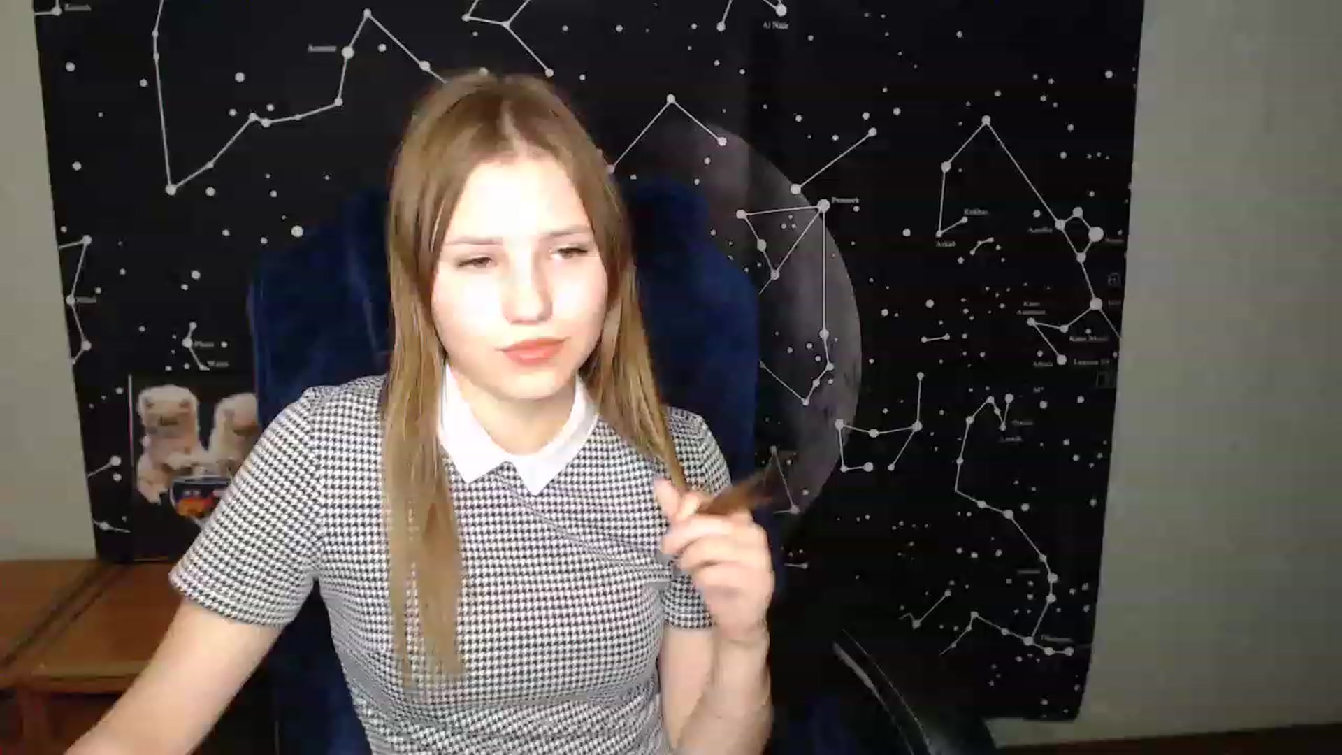 Gallery image thumbnail from AngelaOwen's myfreecams stream on, 11/22/2022, 20:35 image 9 of 20