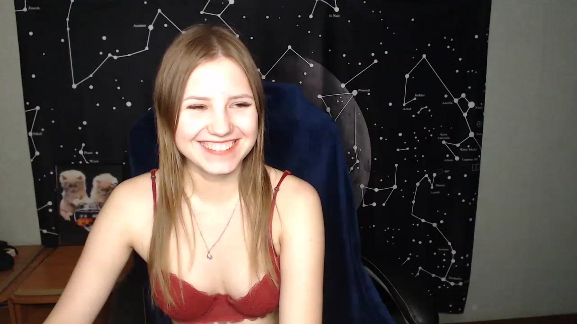 Gallery image thumbnail from AngelaOwen's myfreecams stream on, 11/27/2022, 14:00 image 3 of 20