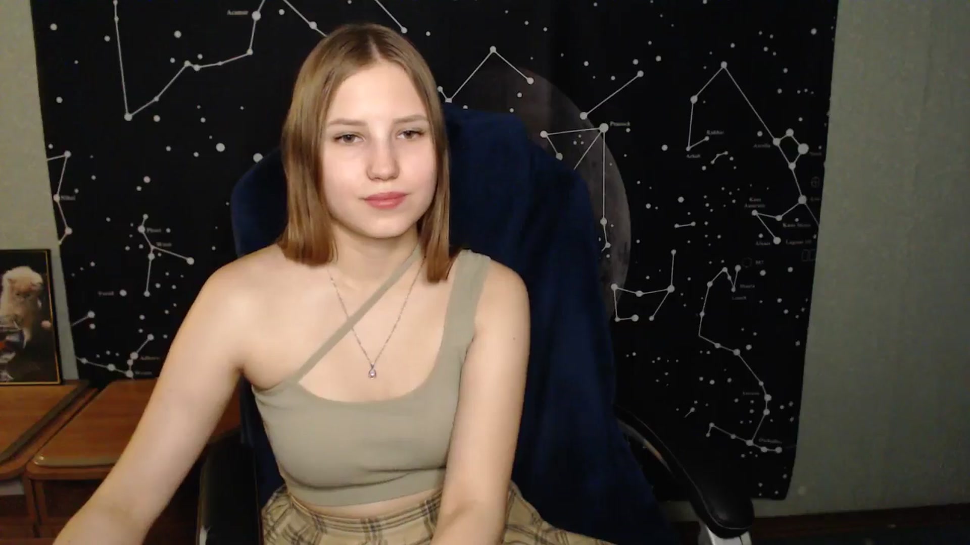 Gallery image thumbnail from AngelaOwen's myfreecams stream on, 02/05/2025, 15:54 image 8 of 20