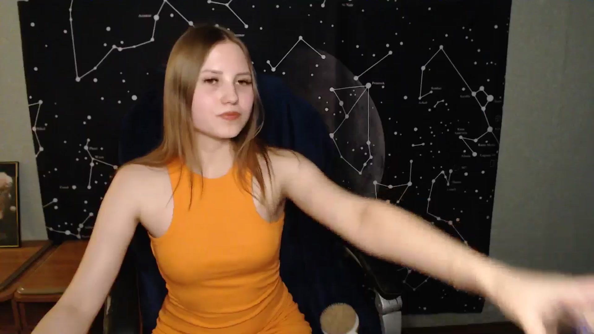 Gallery image thumbnail from AngelaOwen's myfreecams stream on, 02/26/2025, 20:02 image 14 of 20