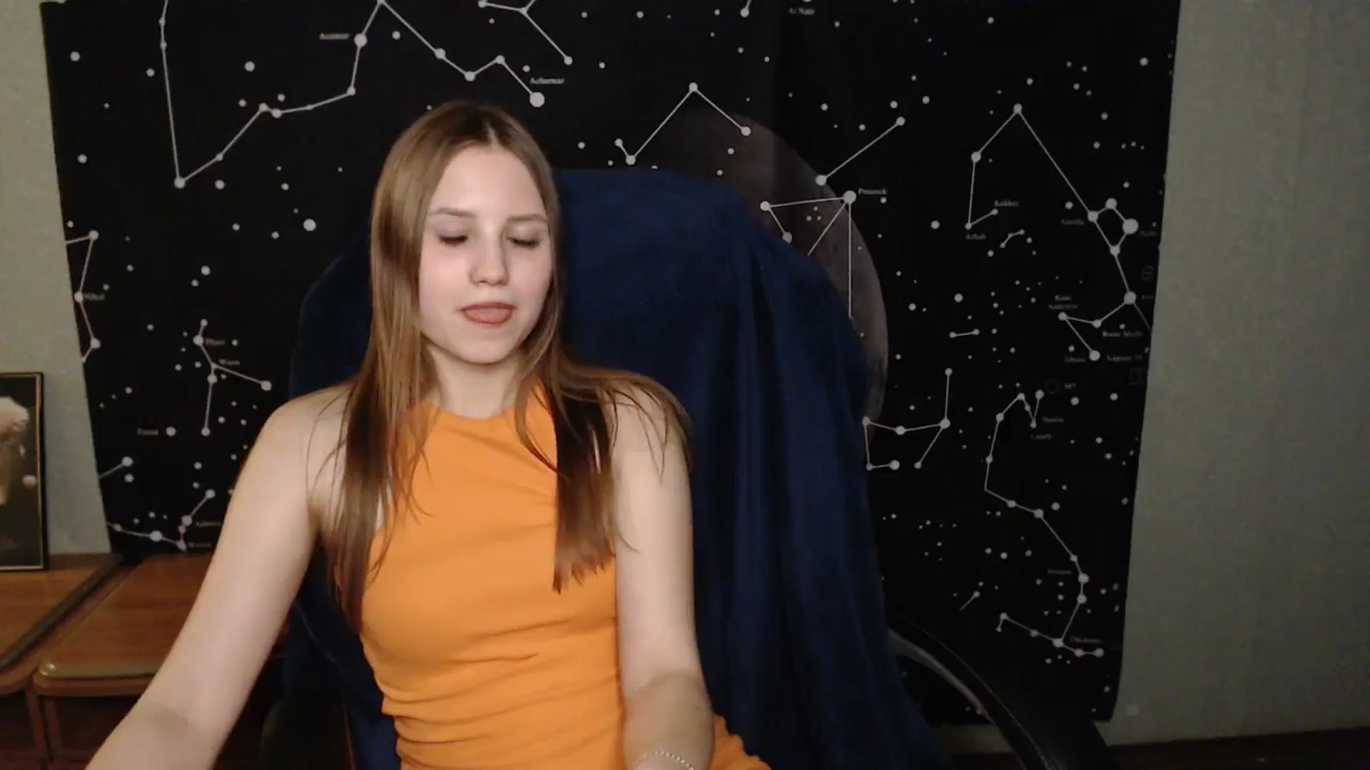 Gallery image thumbnail from AngelaOwen's myfreecams stream on, 02/26/2025, 20:02 image 5 of 20