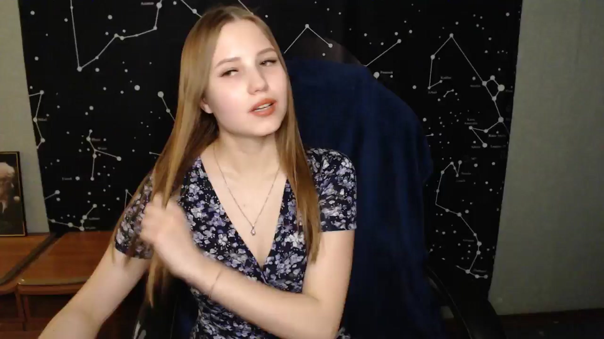 Gallery image thumbnail from AngelaOwen's myfreecams stream on, 03/19/2025, 19:27 image 17 of 20