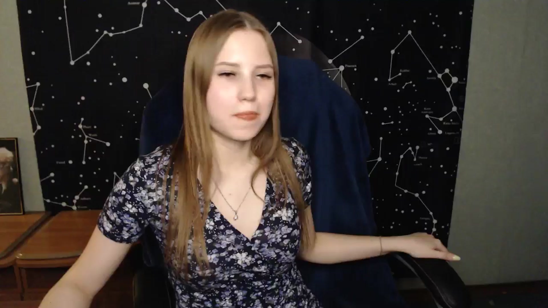 Gallery image thumbnail from AngelaOwen's myfreecams stream on, 03/19/2025, 19:27 image 5 of 20