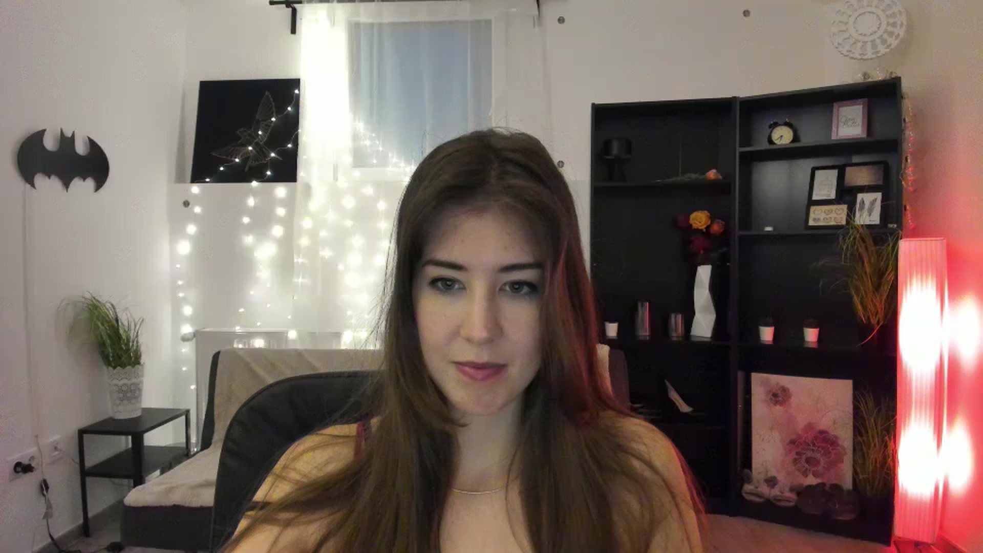 Gallery image thumbnail from Angela_White_'s myfreecams stream on, 03/02/2023, 13:57 image 3 of 20