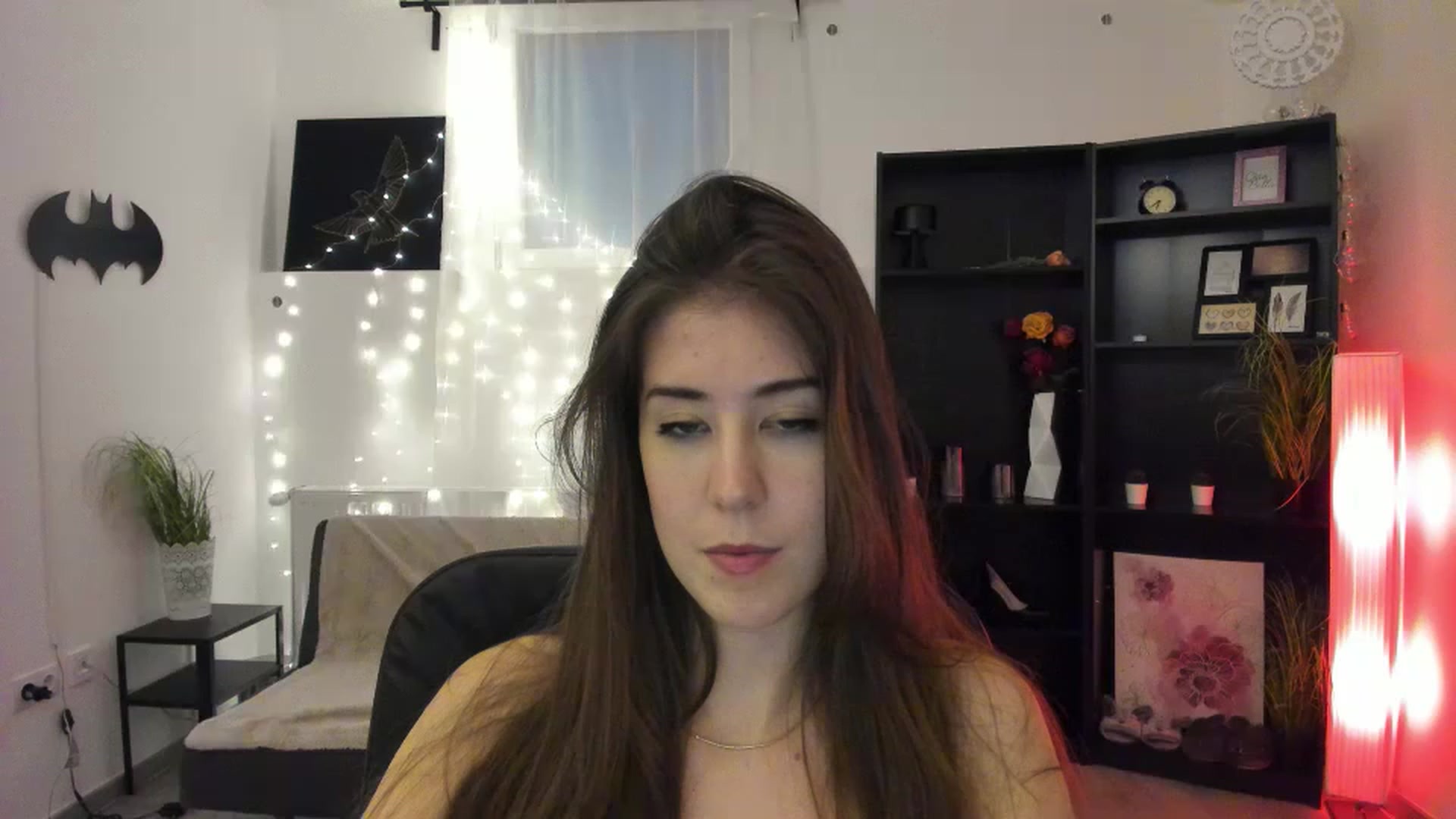 Gallery image thumbnail from Angela_White_'s myfreecams stream on, 03/02/2023, 13:57 image 6 of 20