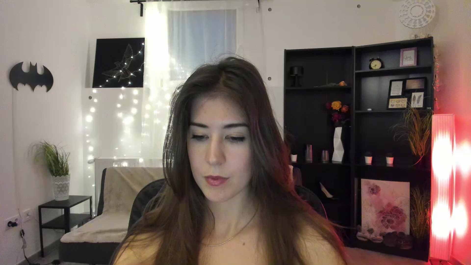 Gallery image thumbnail from Angela_White_'s myfreecams stream on, 03/02/2023, 13:57 image 1 of 20
