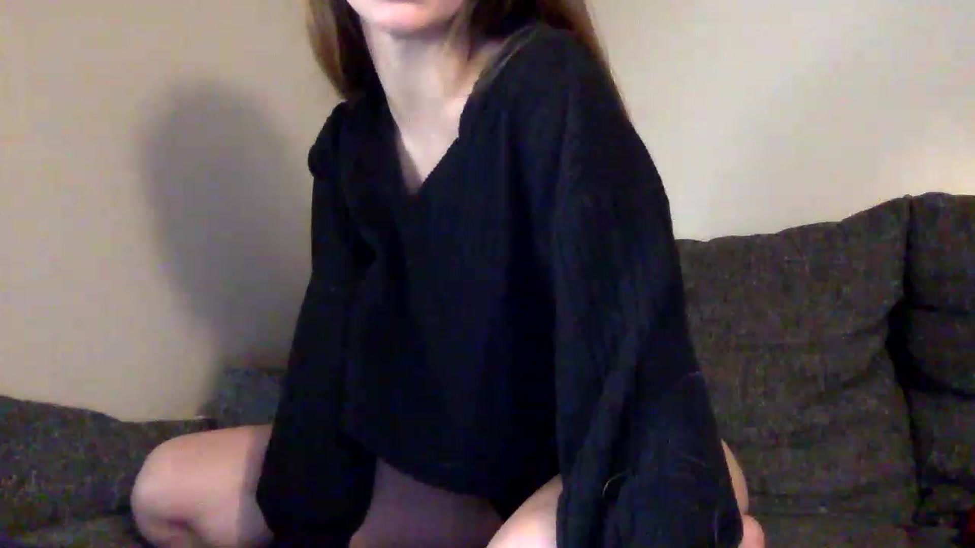 Gallery image thumbnail from Angelbabyyyy2's myfreecams stream on, 12/01/2022, 16:47 image 5 of 20
