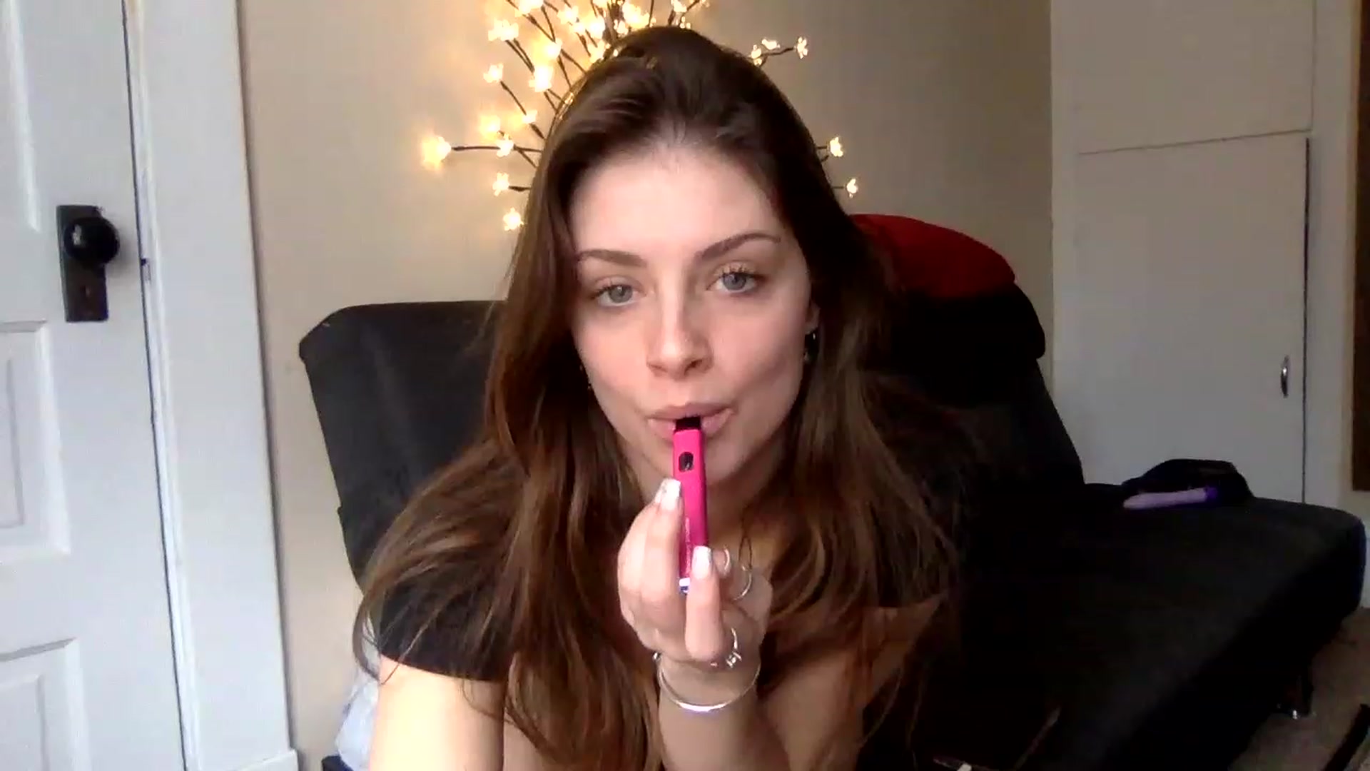 Gallery image thumbnail from Angelbabyyyy2's myfreecams stream on, 02/17/2023, 16:33 image 8 of 20