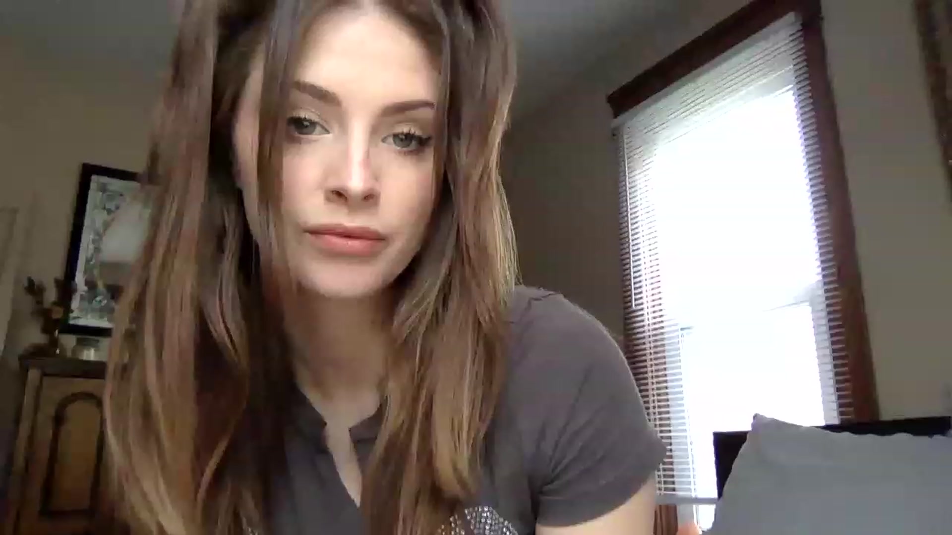 Gallery image thumbnail from Angelbabyyyy2's myfreecams stream on, 04/21/2023, 14:16 image 2 of 20