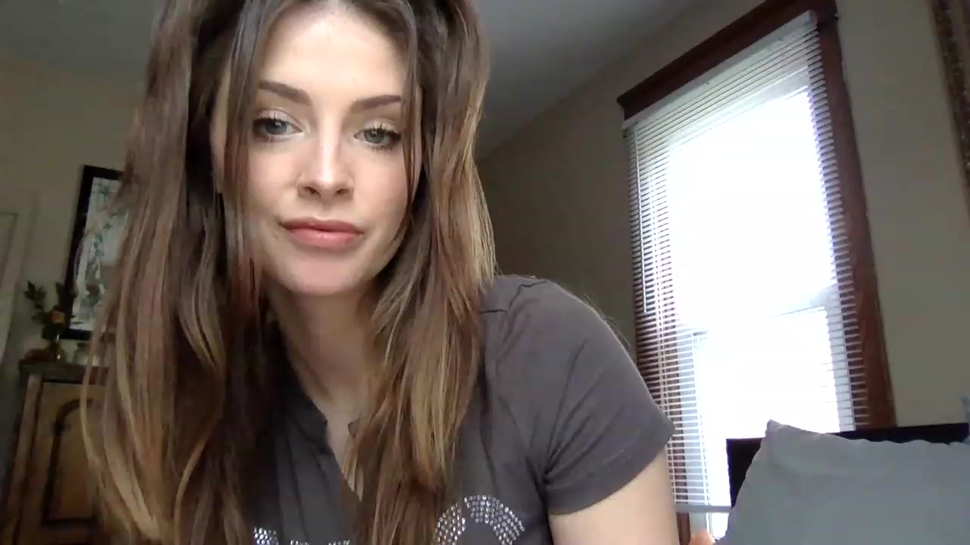 Gallery image thumbnail from Angelbabyyyy2's myfreecams stream on, 04/21/2023, 14:16 image 1 of 20