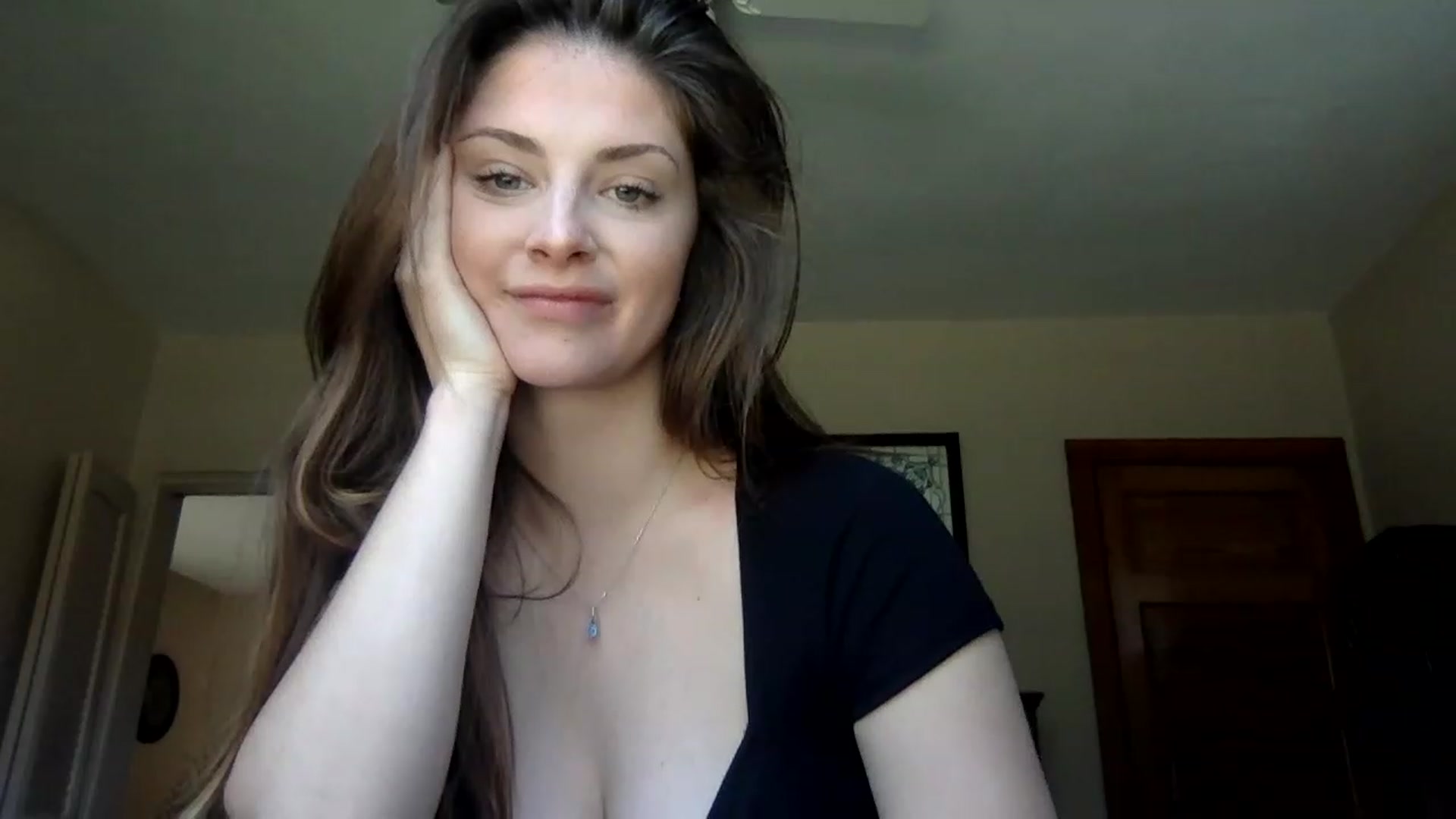 Gallery image thumbnail from Angelbabyyyy2's myfreecams stream on, 05/10/2023, 15:54 image 14 of 20