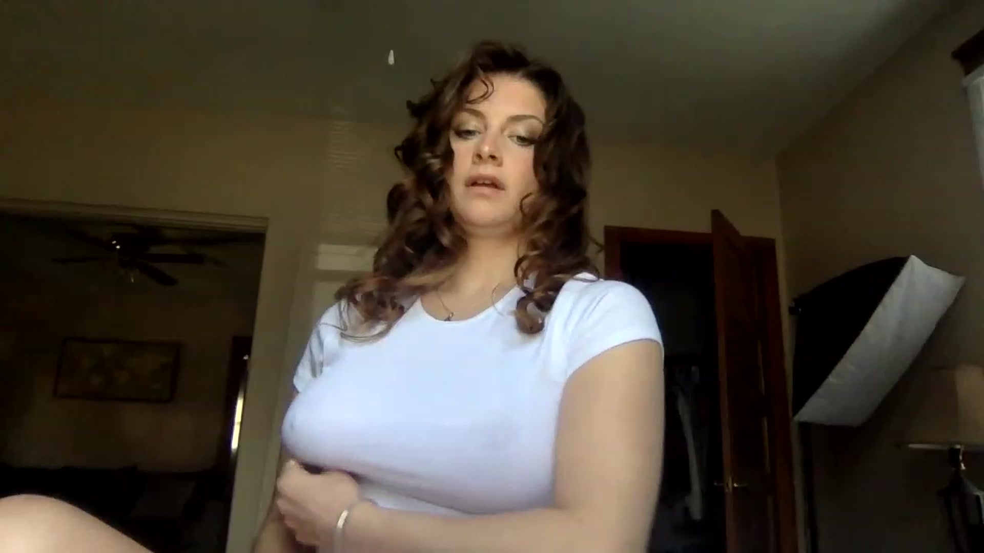 Gallery image thumbnail from Angelbabyyyy2's myfreecams stream on, 05/16/2023, 19:24 image 7 of 20