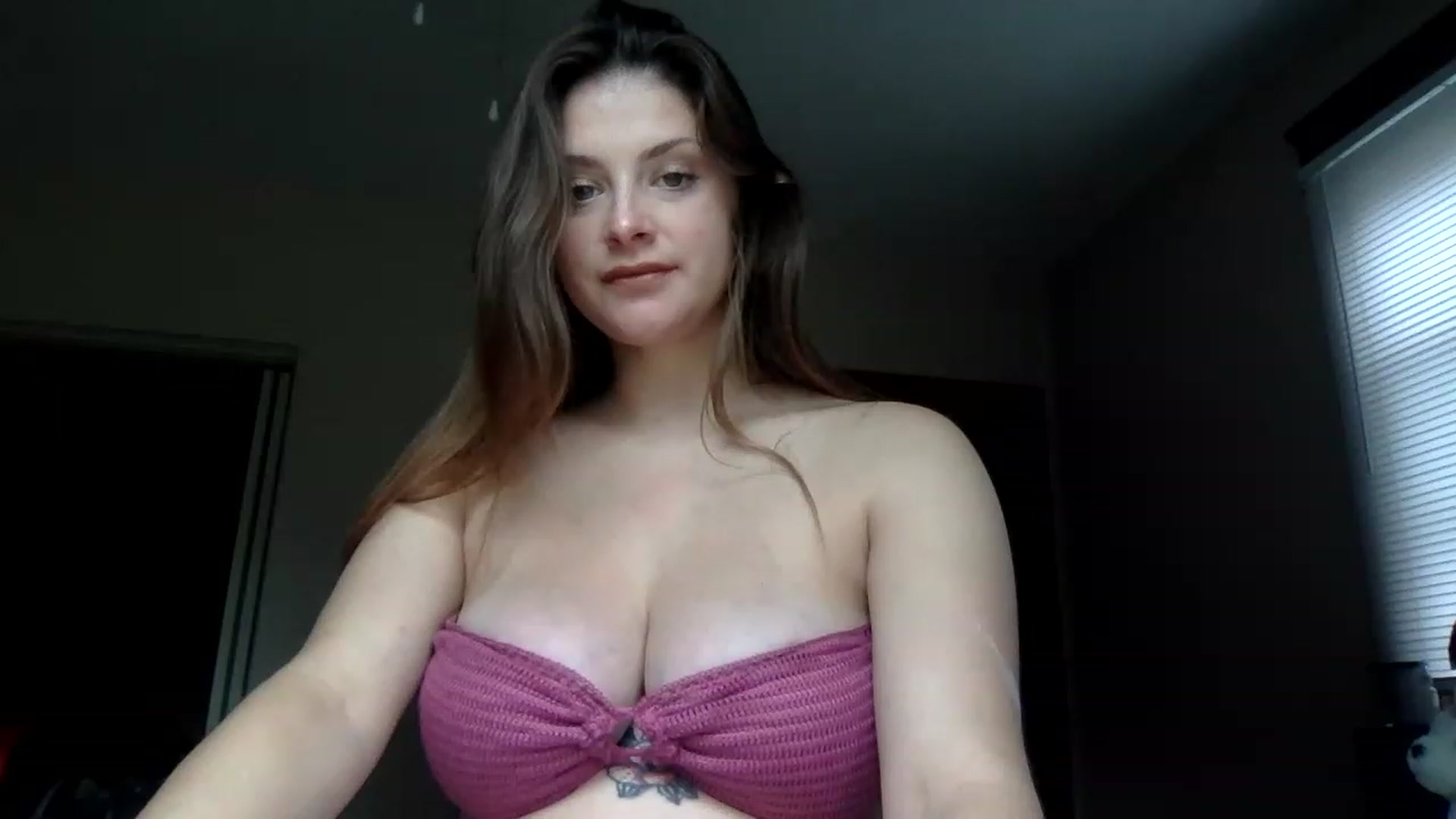 Gallery image thumbnail from Angelbabyyyy2's myfreecams stream on, 08/07/2023, 18:26 image 18 of 20