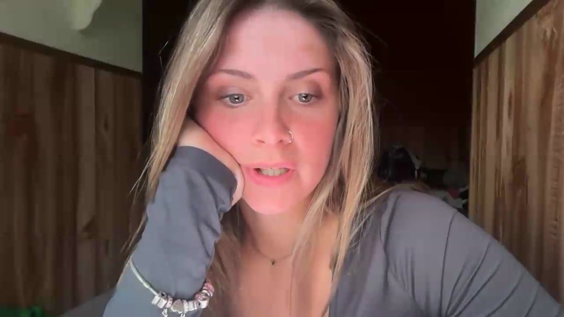 Gallery image thumbnail from Angelbabyyyy2's myfreecams stream on, 07/23/2026, 01:37 image 12 of 20