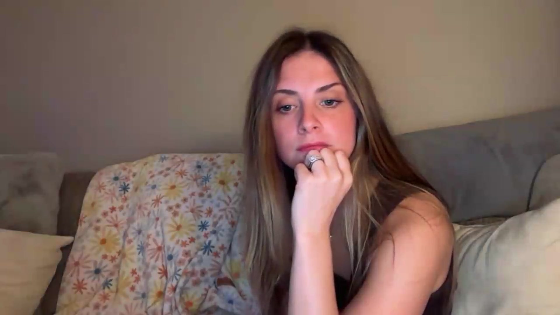 Gallery image thumbnail from Angelbabyyyy2's myfreecams stream on, 08/18/2026, 05:40 image 12 of 20