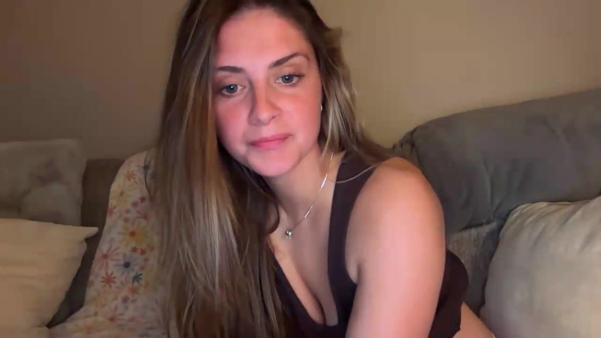 Gallery image thumbnail from Angelbabyyyy2's myfreecams stream on, 08/18/2026, 06:00 image 20 of 20
