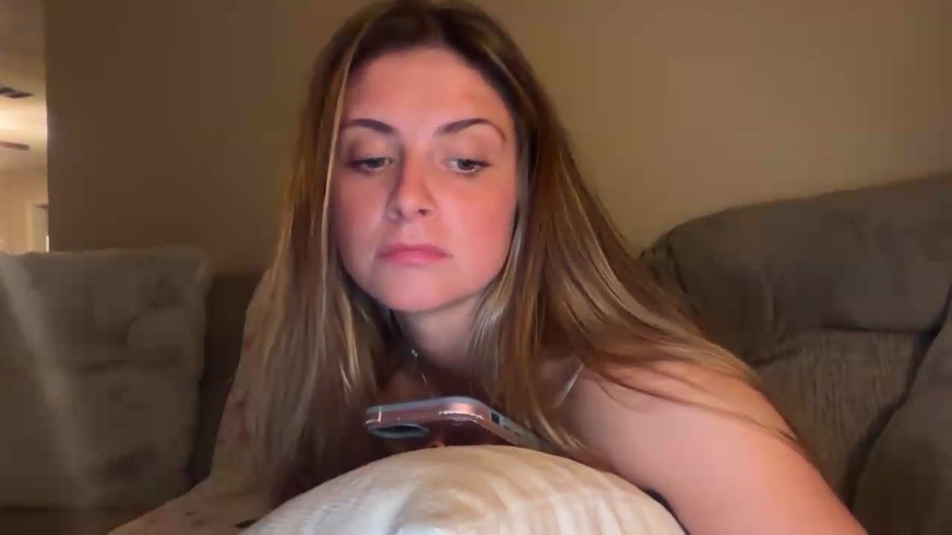 Gallery image thumbnail from Angelbabyyyy2's myfreecams stream on, 08/18/2026, 06:47 image 19 of 20