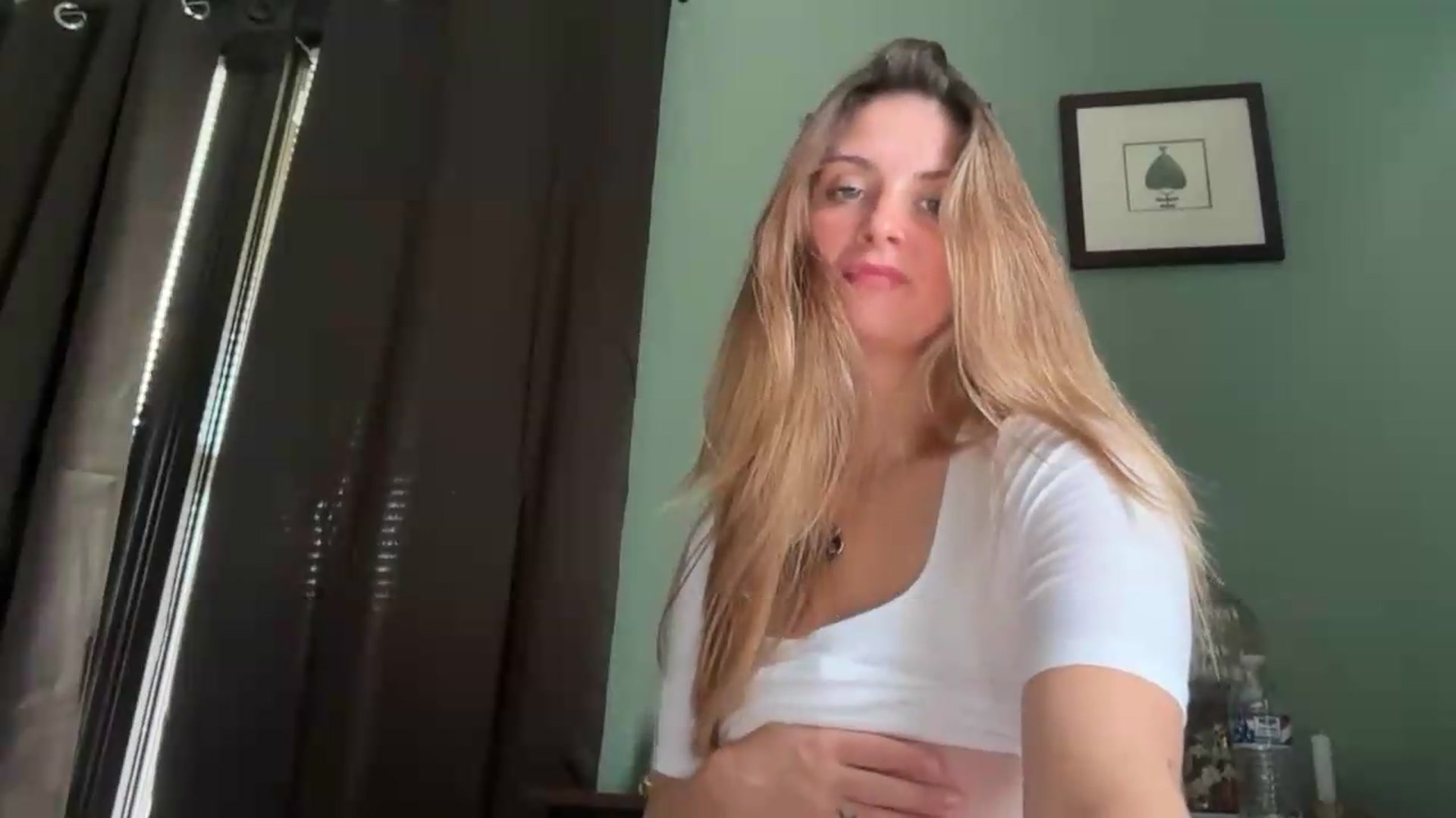 Gallery image thumbnail from Angelbabyyyy2's myfreecams stream on, 08/31/2026, 19:21 image 15 of 20