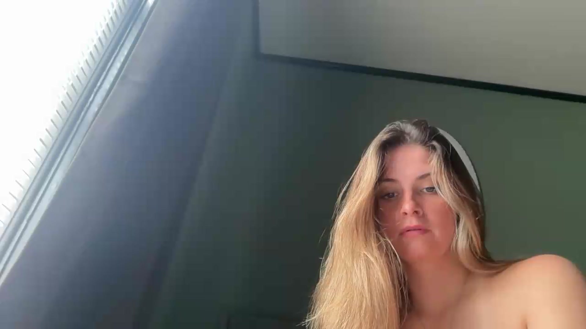 Gallery image thumbnail from Angelbabyyyy2's myfreecams stream on, 08/31/2026, 20:06 image 19 of 20