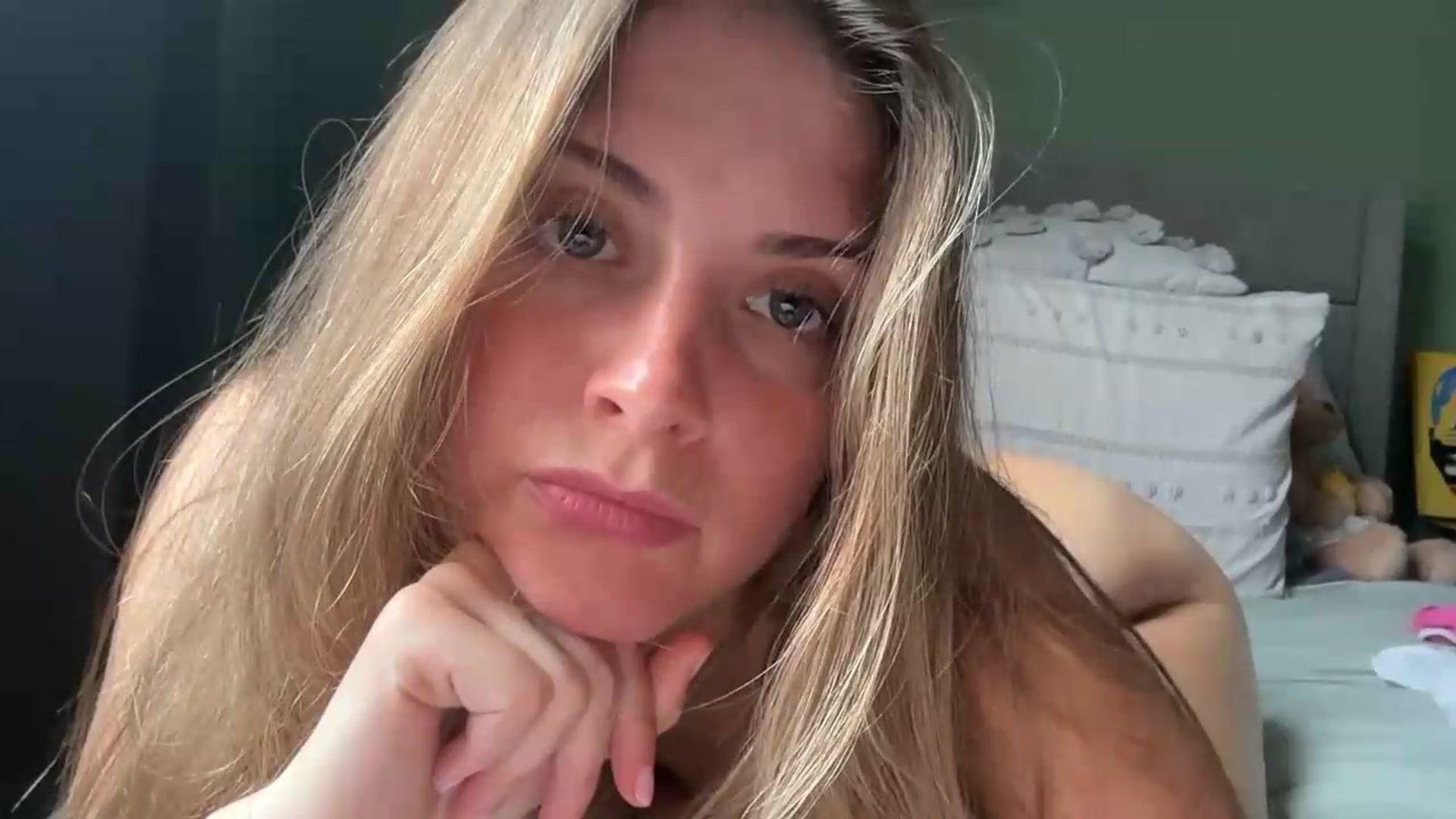 Gallery image thumbnail from Angelbabyyyy2's myfreecams stream on, 08/31/2026, 20:06 image 15 of 20