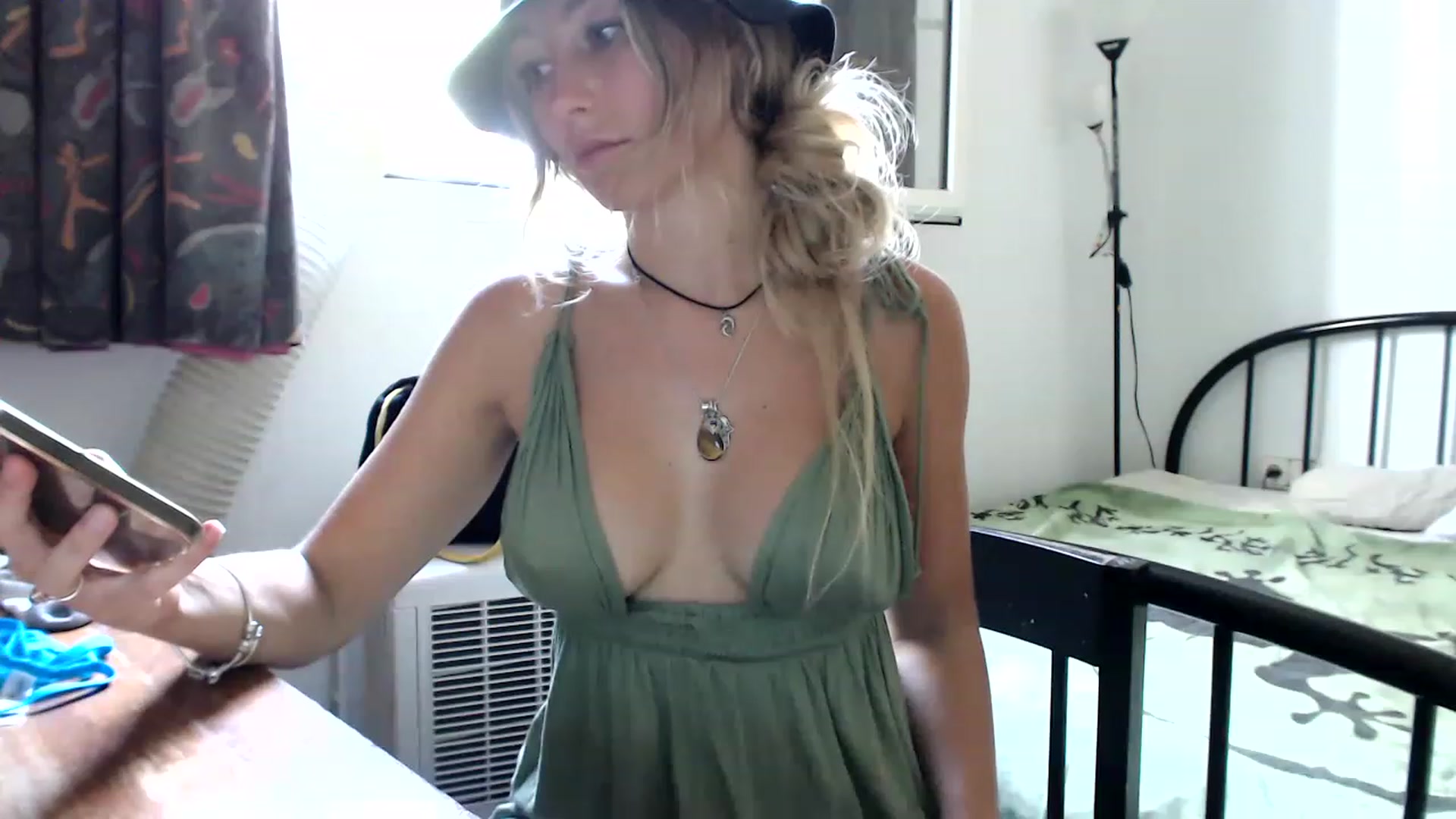 Gallery image thumbnail from Angeleska's myfreecams stream on, 07/15/2023, 15:52 image 15 of 20