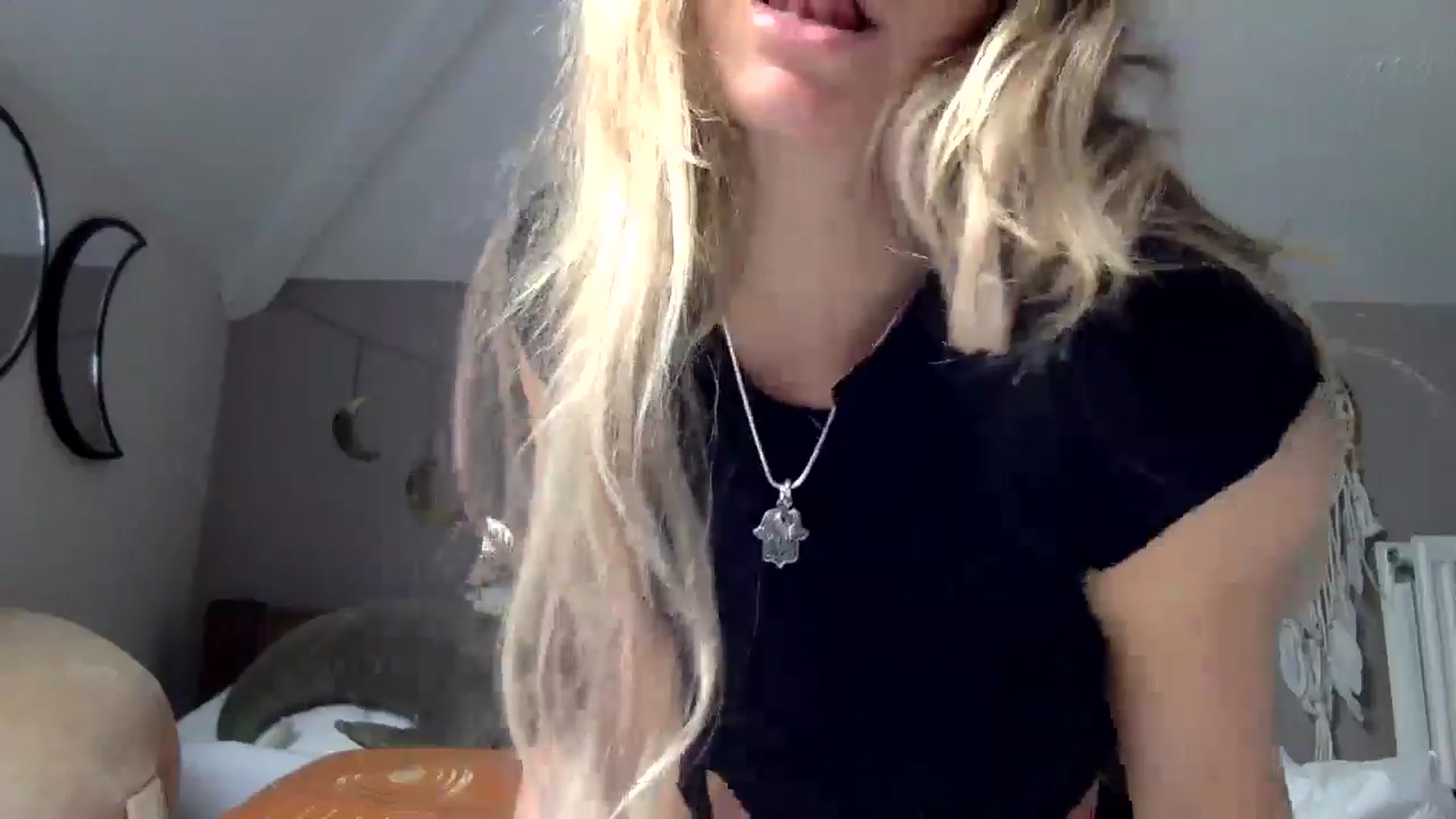 Gallery image thumbnail from Angeleska's myfreecams stream on, 07/07/2024, 16:49 image 15 of 20