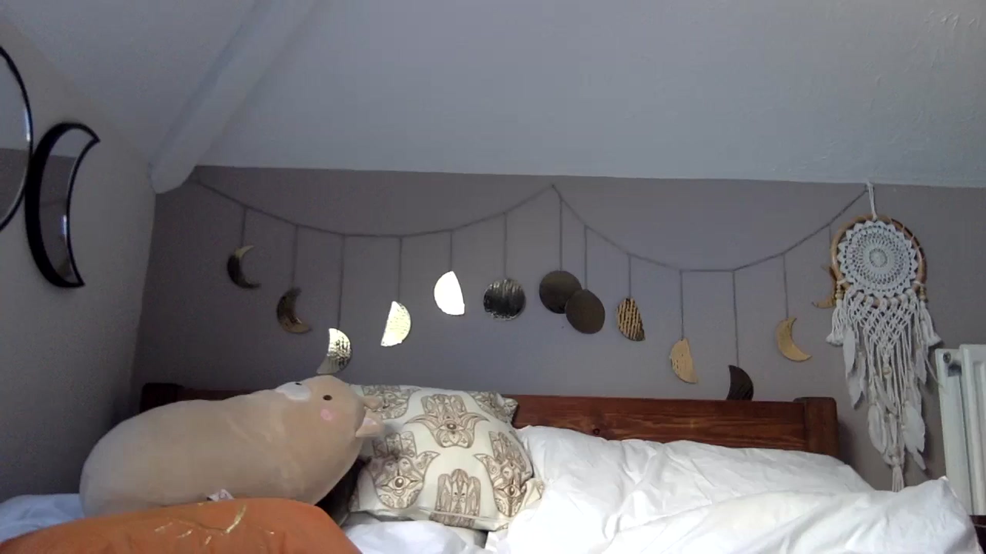 Gallery image thumbnail from Angeleska's myfreecams stream on, 07/07/2024, 18:15 image 2 of 20