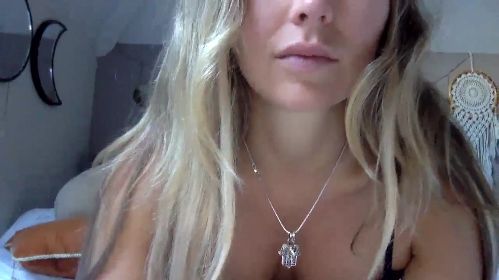 Gallery image thumbnail from Angeleska's myfreecams stream on, 07/07/2024, 18:15 image 19 of 20