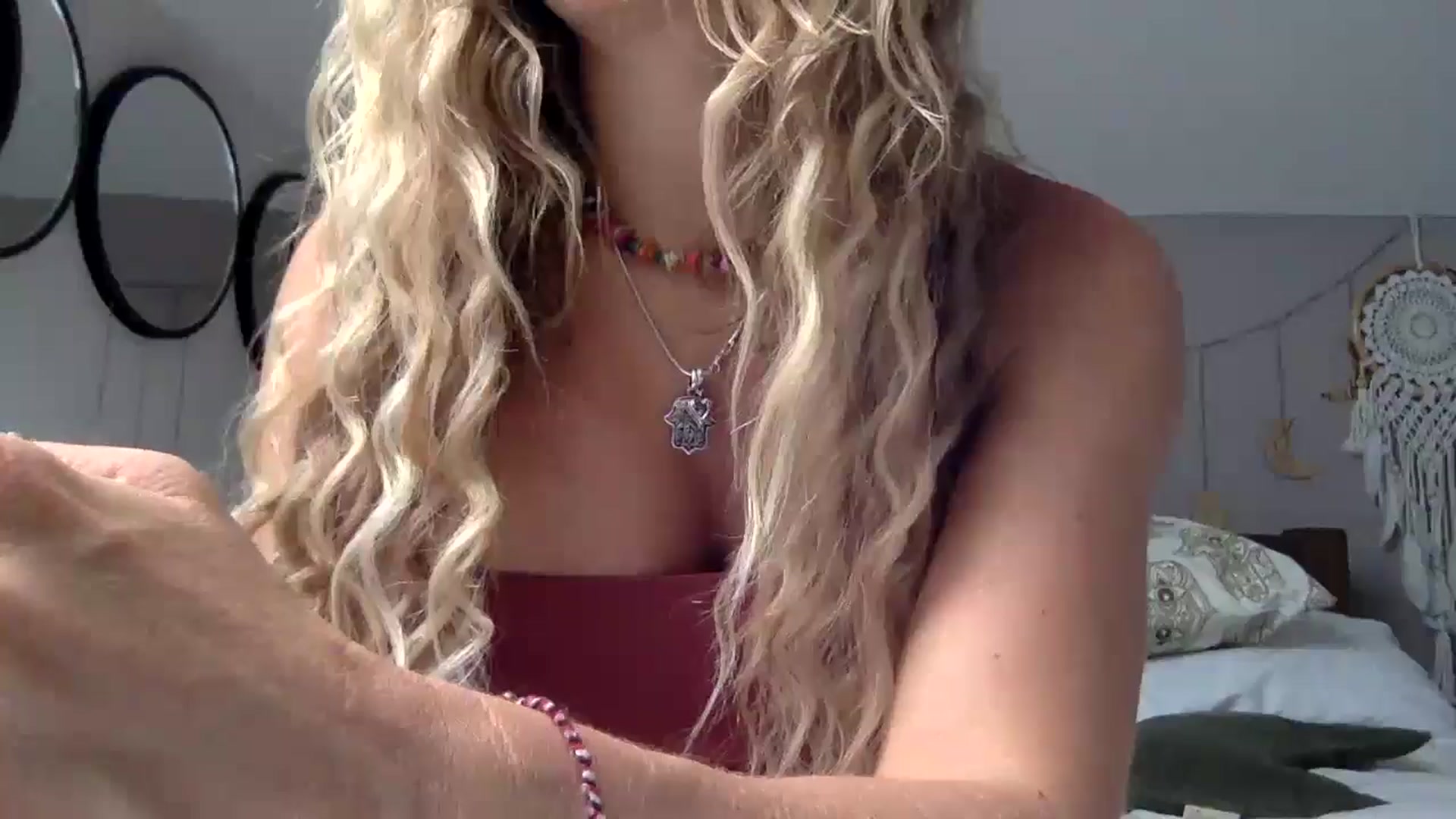 Gallery image thumbnail from Angeleska's myfreecams stream on, 08/17/2024, 15:50 image 18 of 20